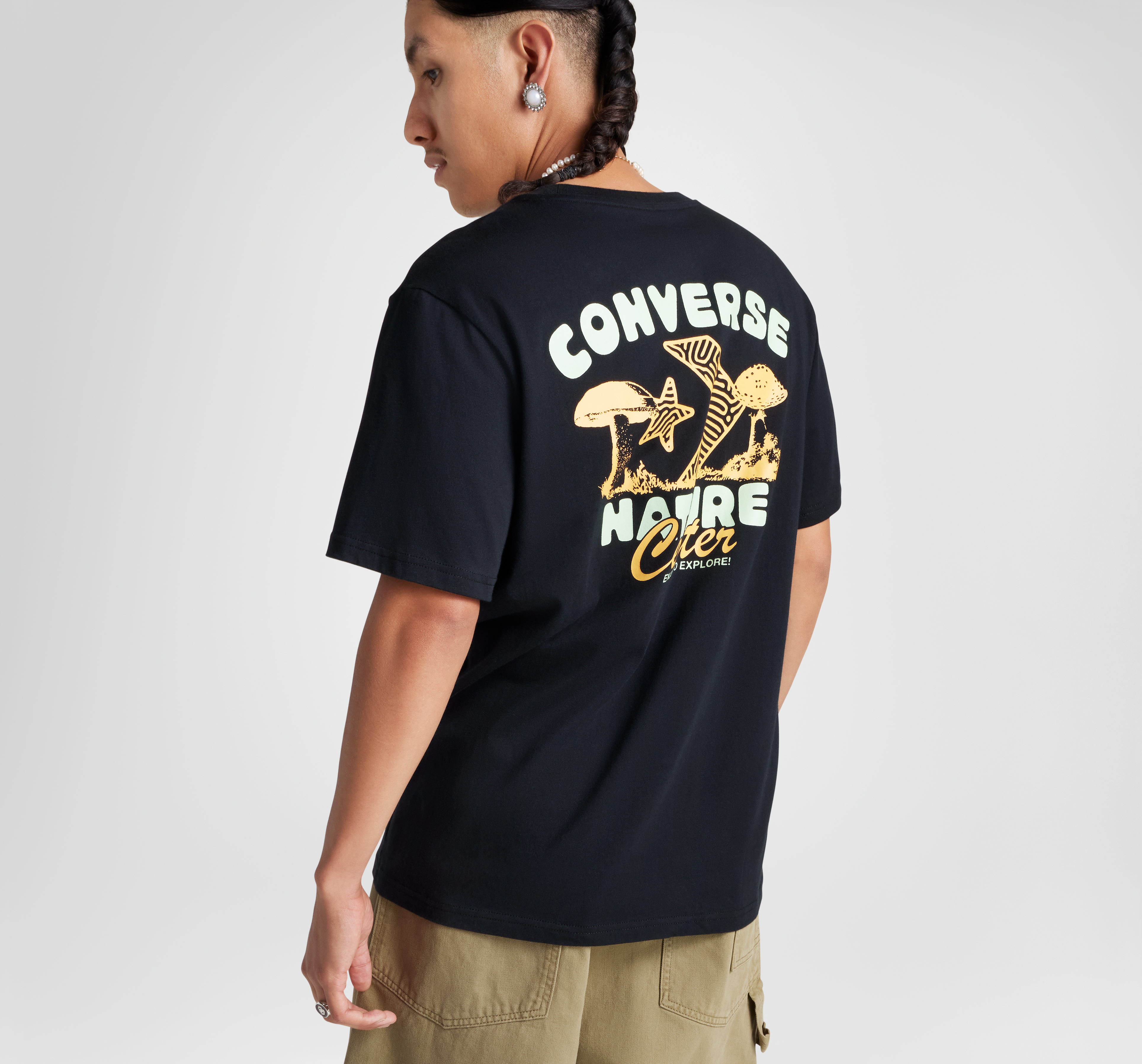 NATURE CENTER טישרט