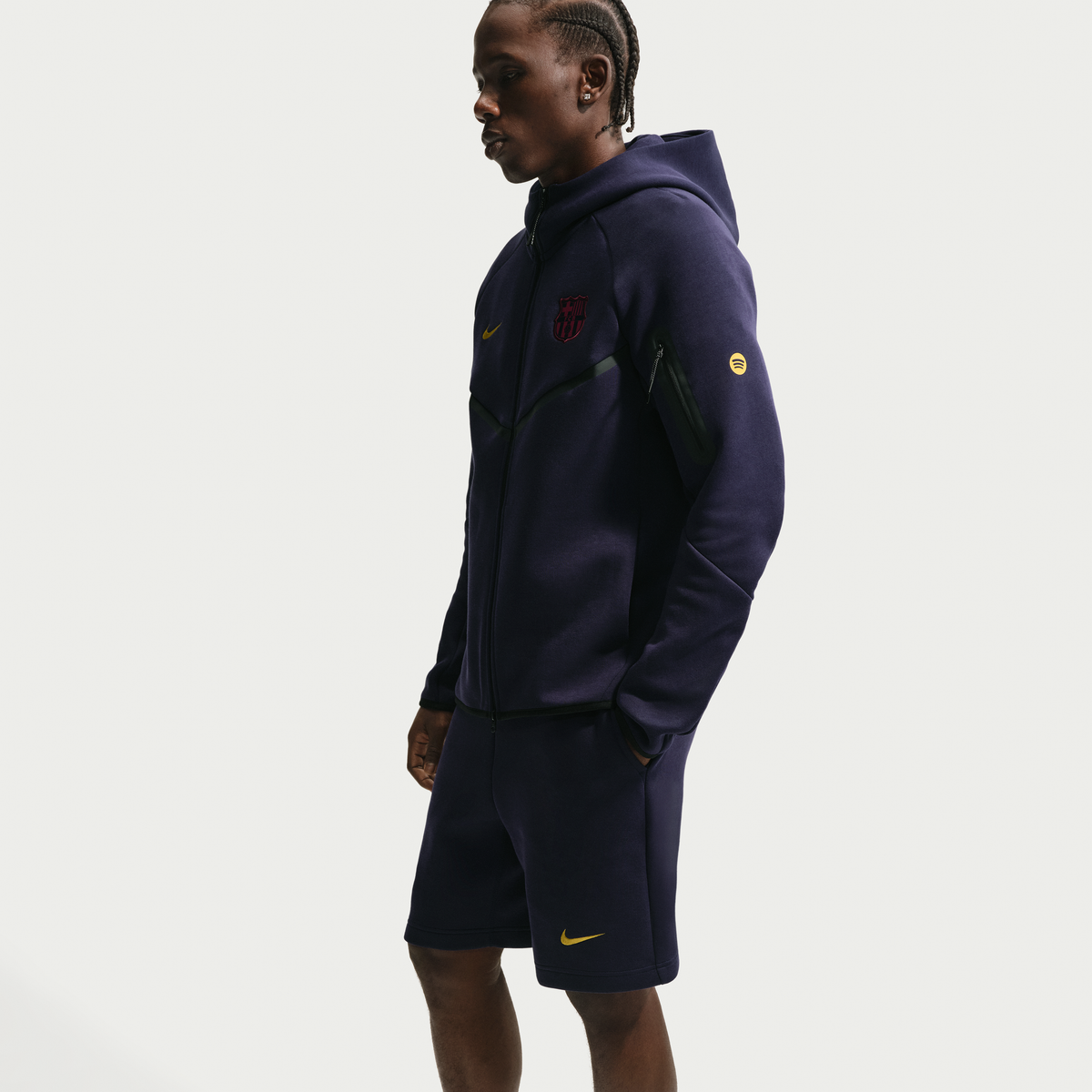 FC BARCELONA TECH FLEECE מכנסיים קצרים
