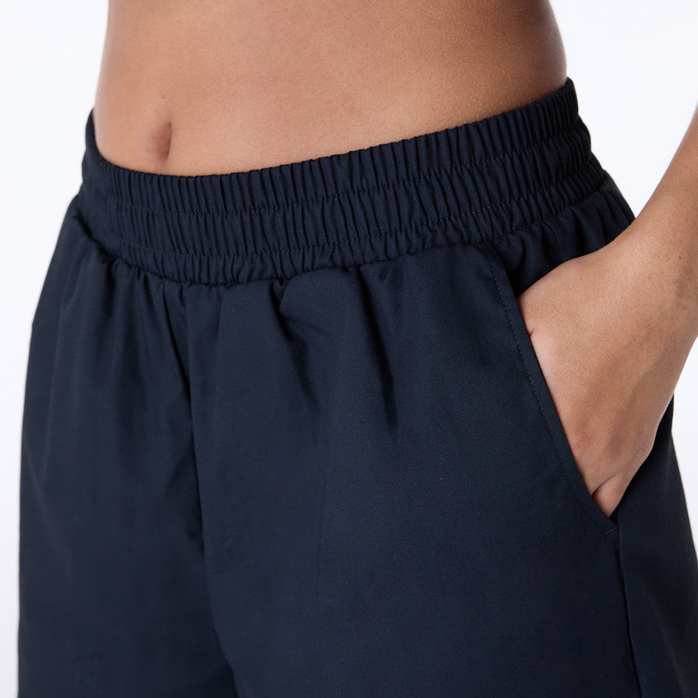 NE מכנסי שורטס