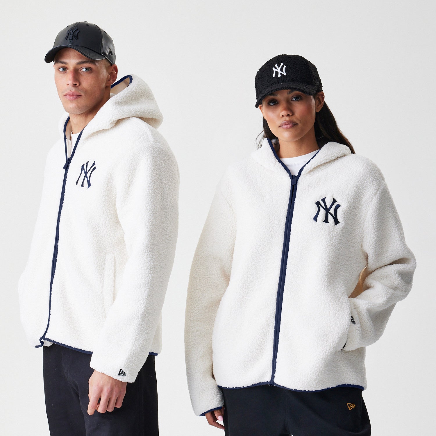 NY YANKEES SHERPA ז'קט עם קפוצ'ון