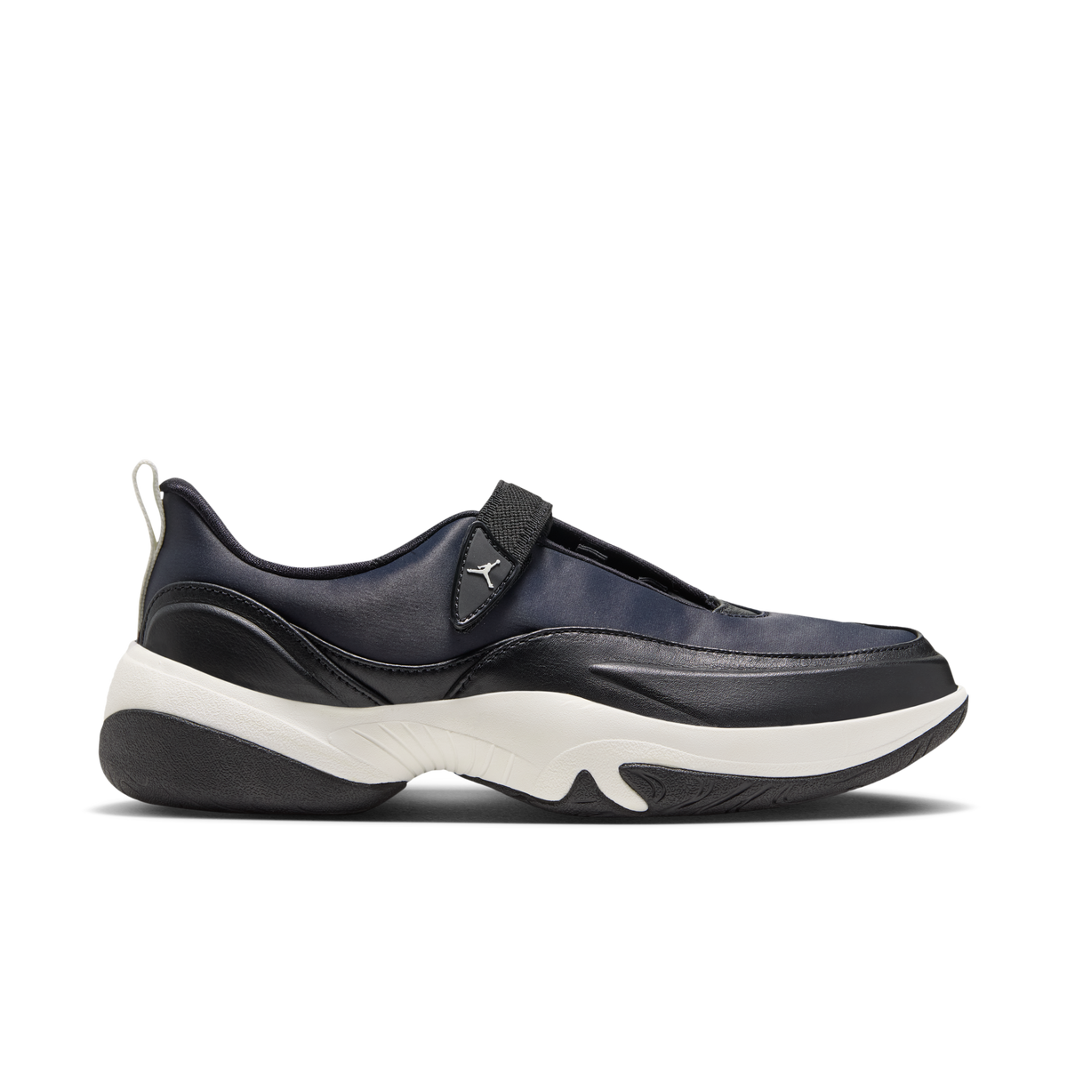 Jordan Pointe סניקרס