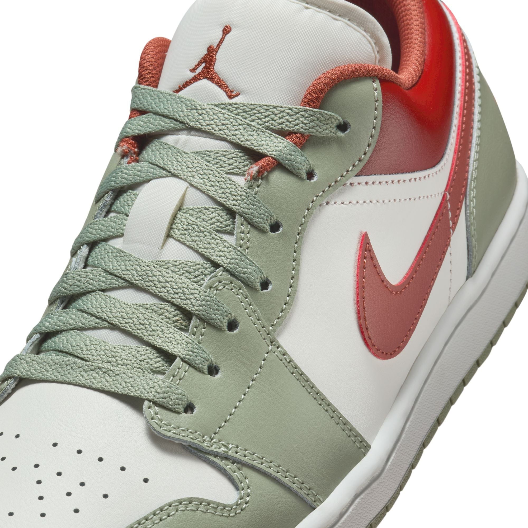 AIR JORDAN 1 LOW סניקרס