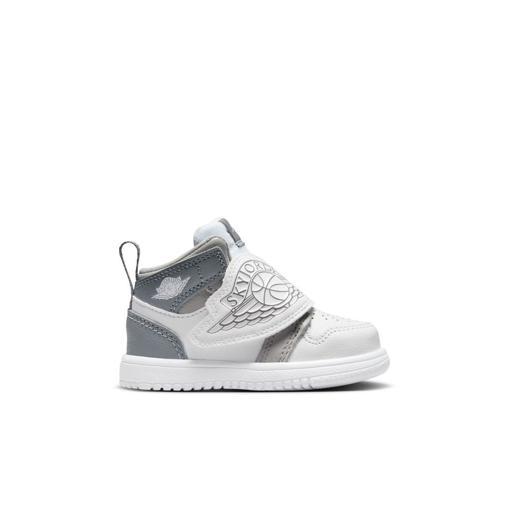 SKY JORDAN 1 סניקרס