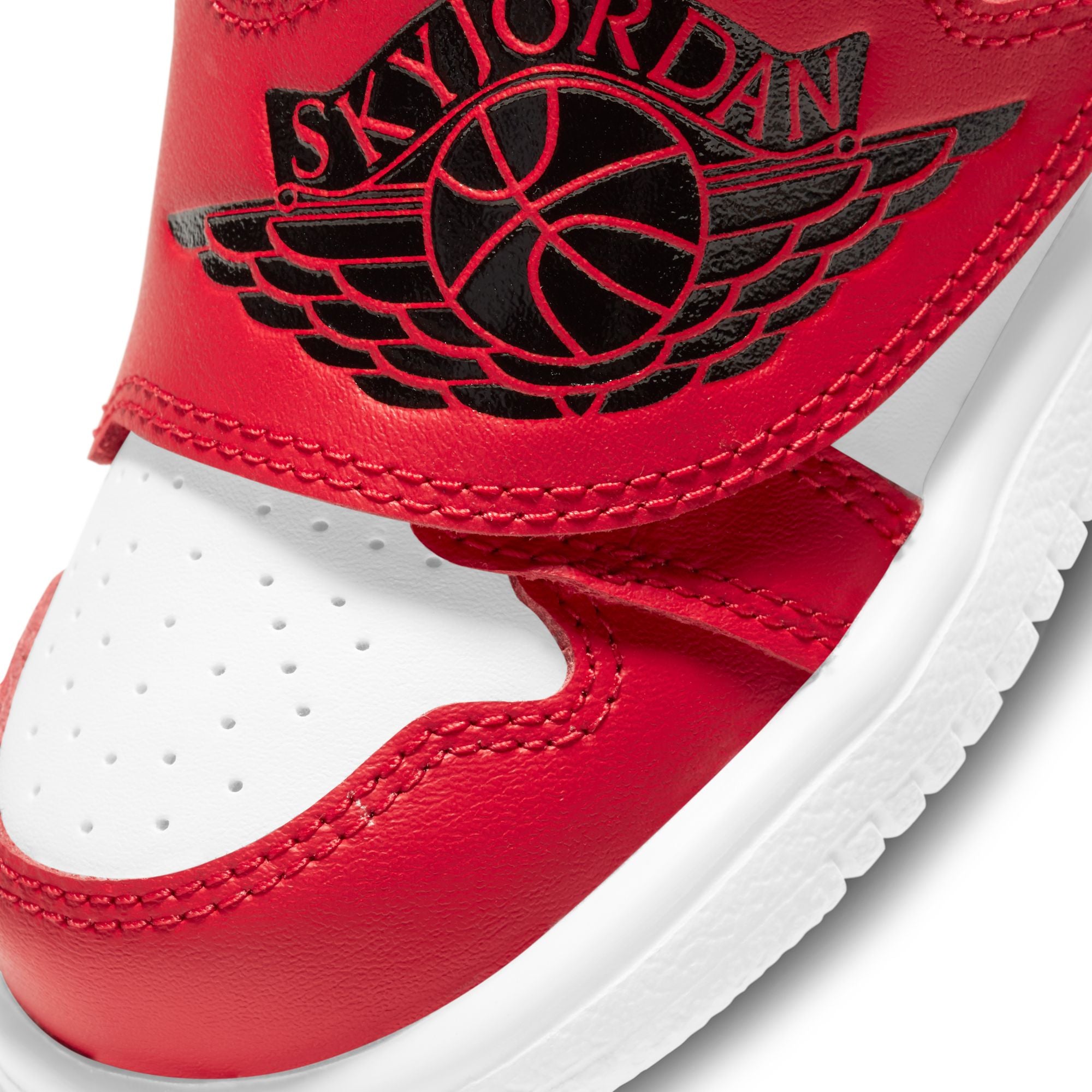 SKY JORDAN 1 סניקרס