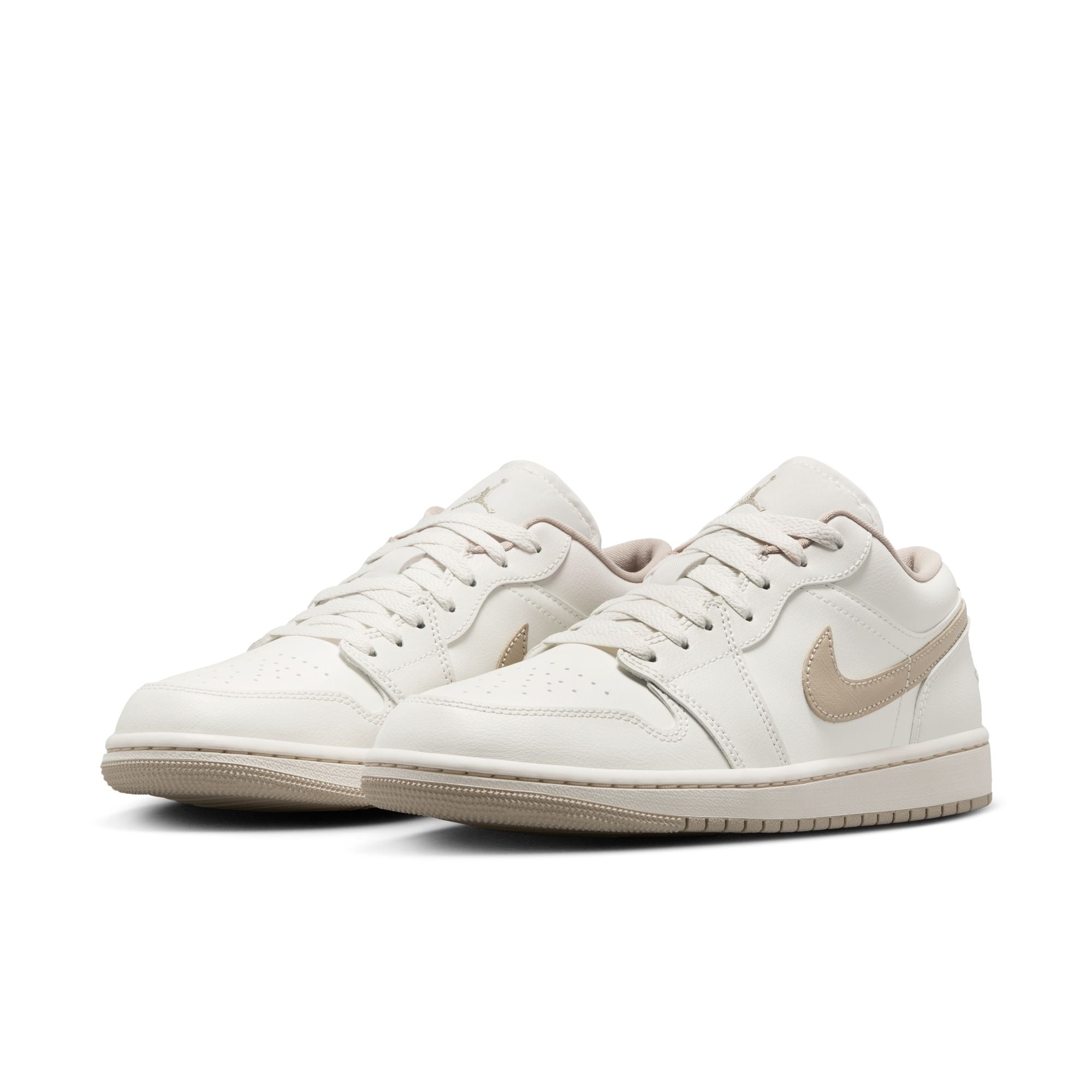 AIR JORDAN 1 LOW סניקרס