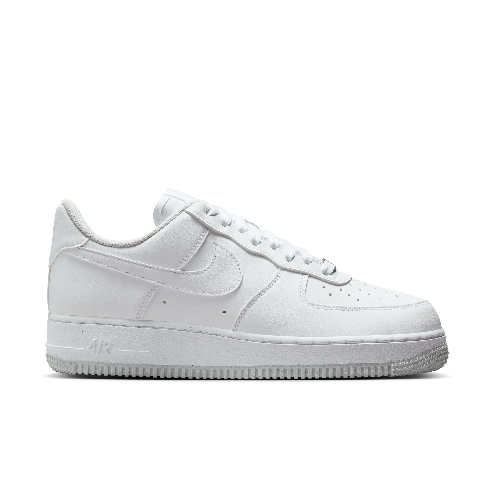 AIR FORCE 1 07 NEXT NATURE סניקרס