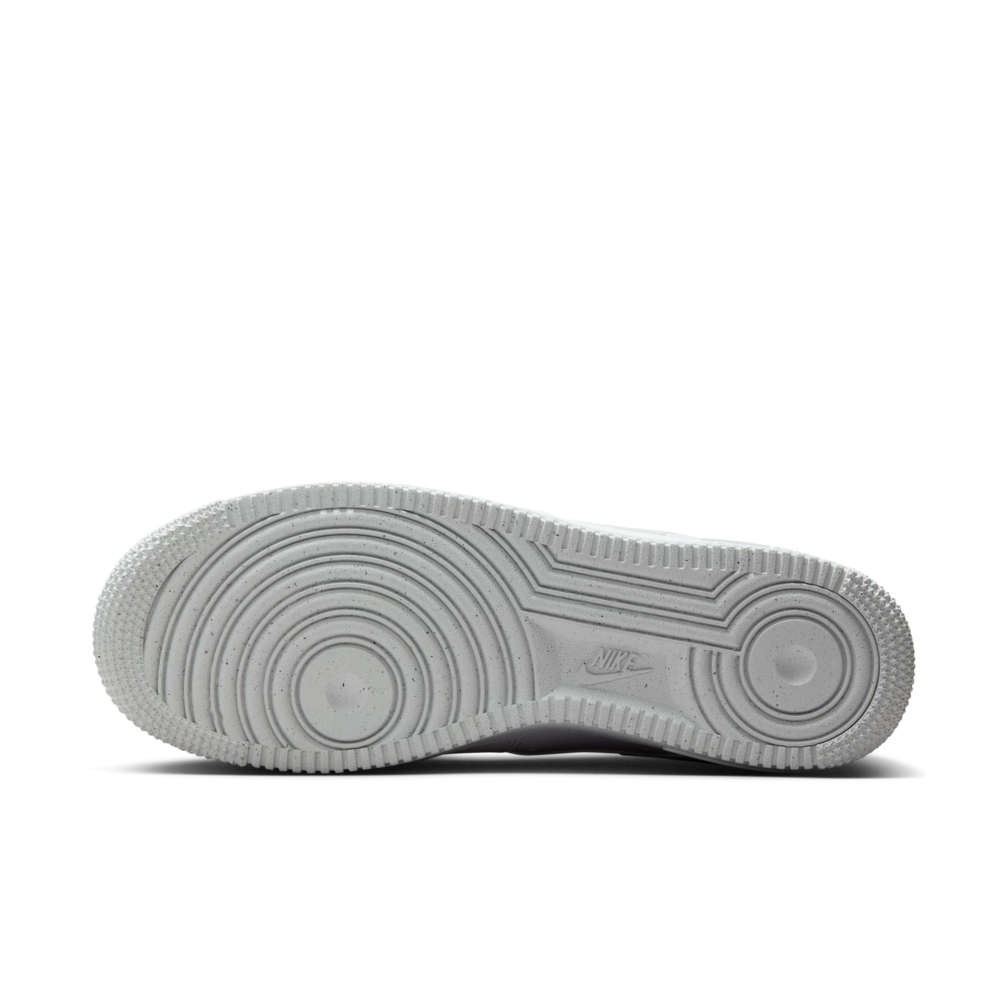 AIR FORCE 1 07 NEXT NATURE סניקרס