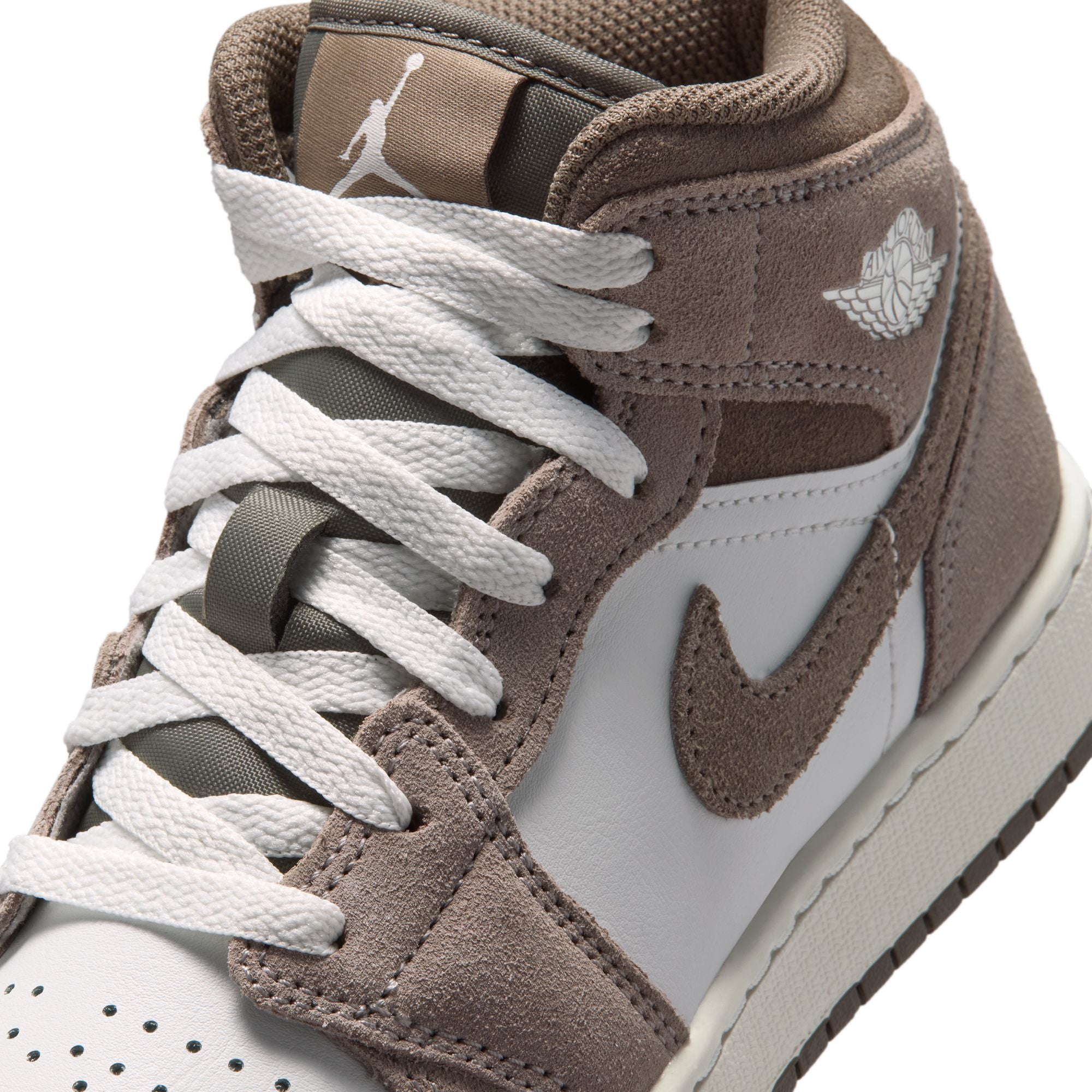 AIR JORDAN 1 MID סניקרס