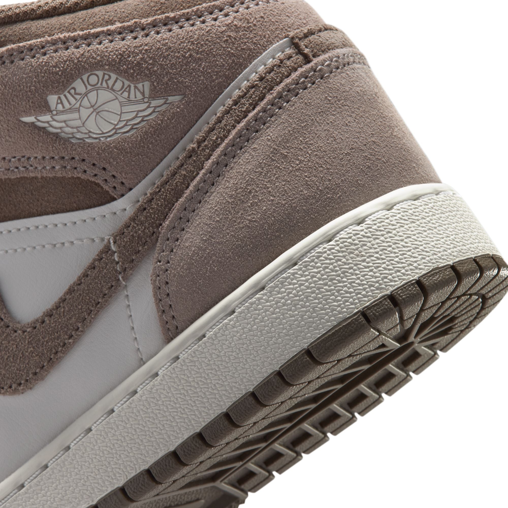 AIR JORDAN 1 MID סניקרס