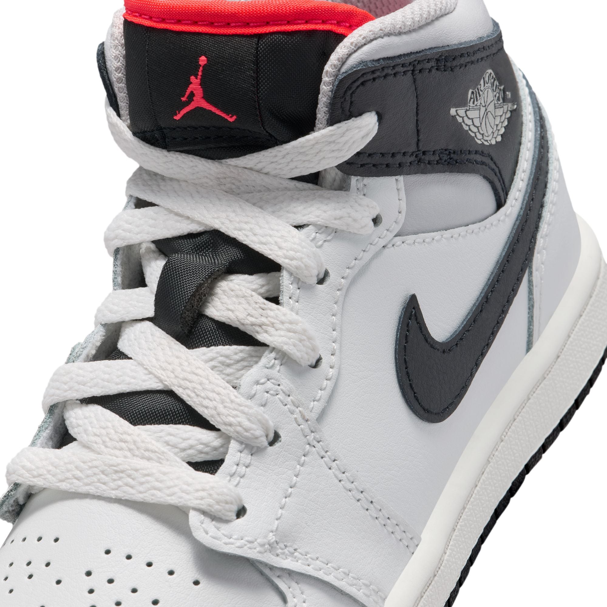 JORDAN 1 MID סניקרס