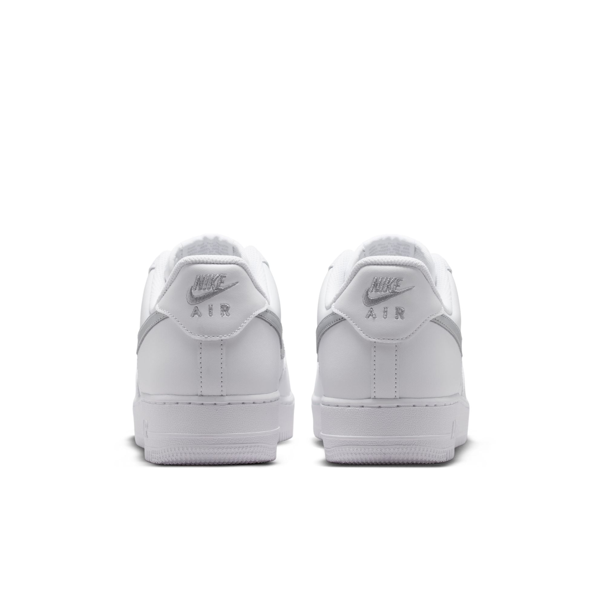 AIR FORCE 1 07 סניקרס