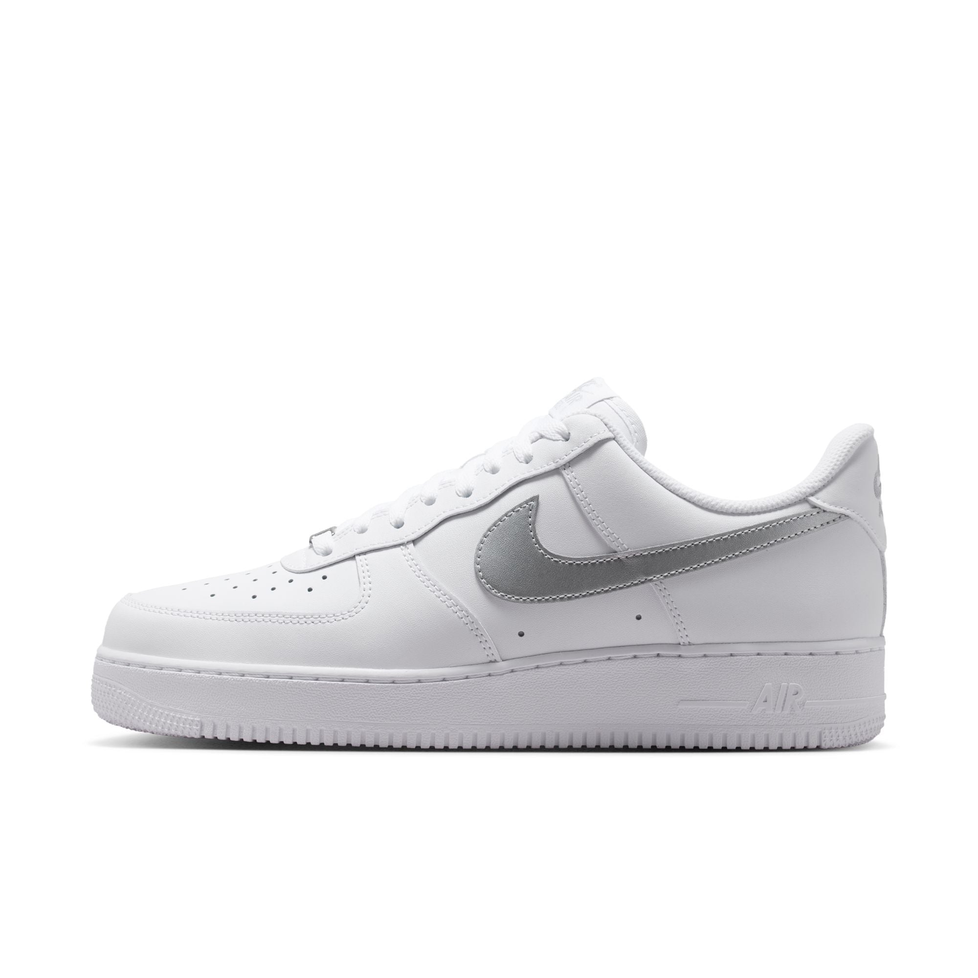 AIR FORCE 1 07 סניקרס