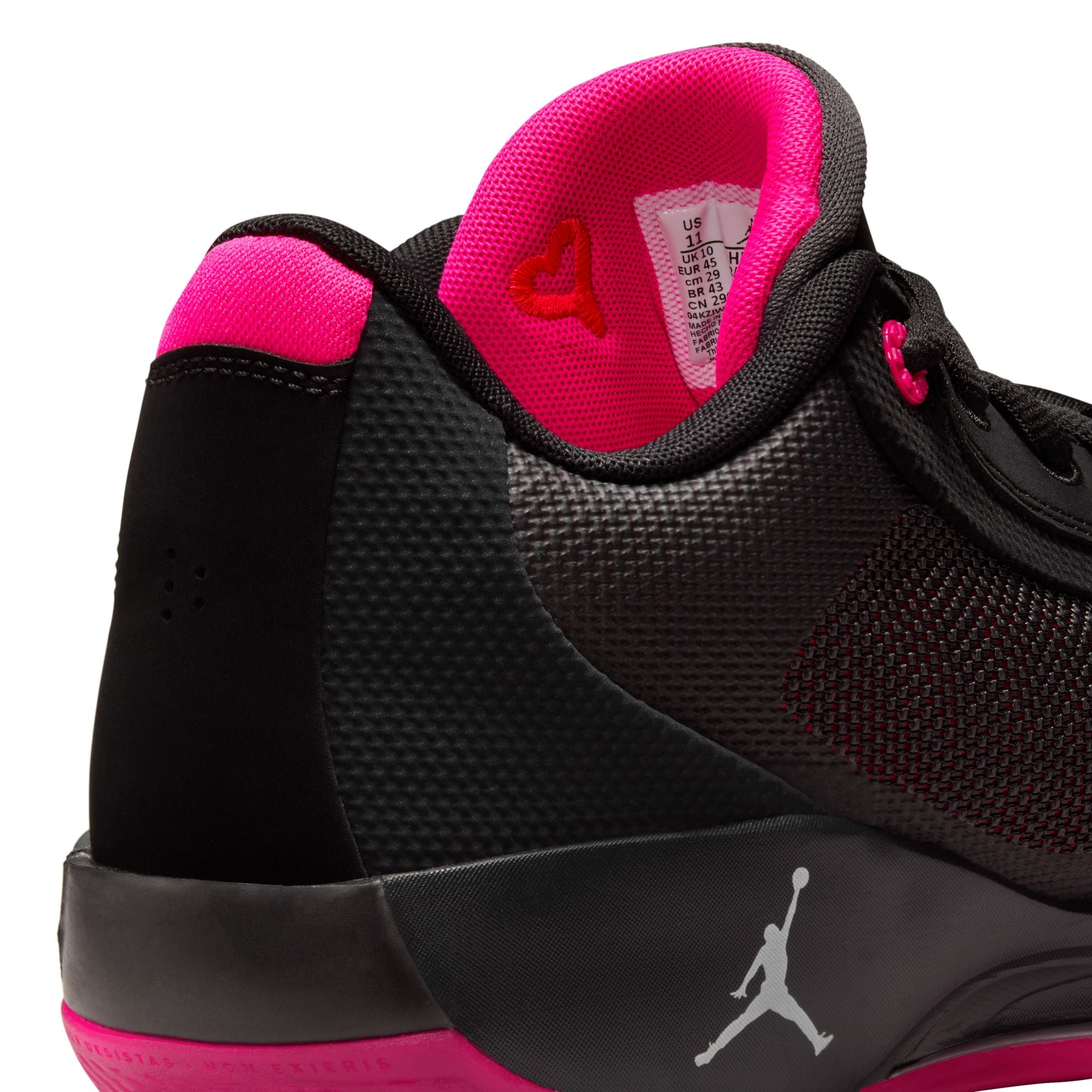 JORDAN LUKA נעלי כדורסל