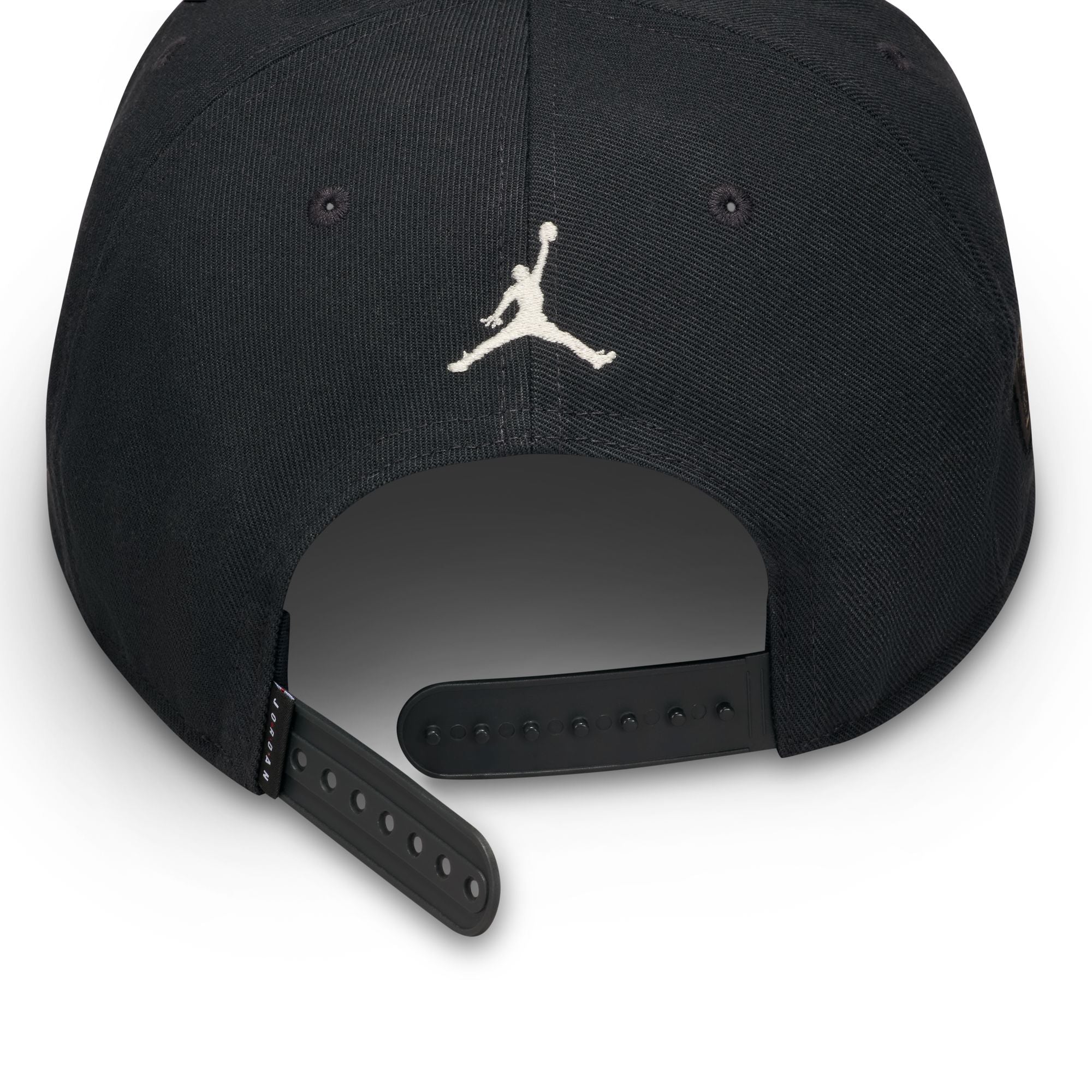 J PRO CAP S FB FLT MVP סניקרס