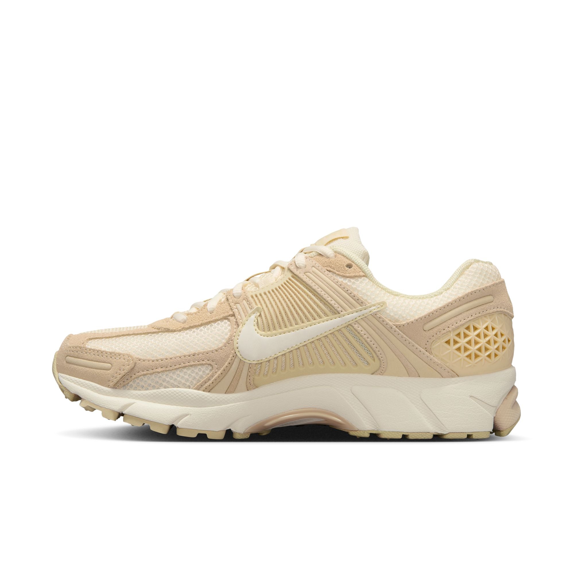 NIKE ZOOM VOMERO 5 סניקרס