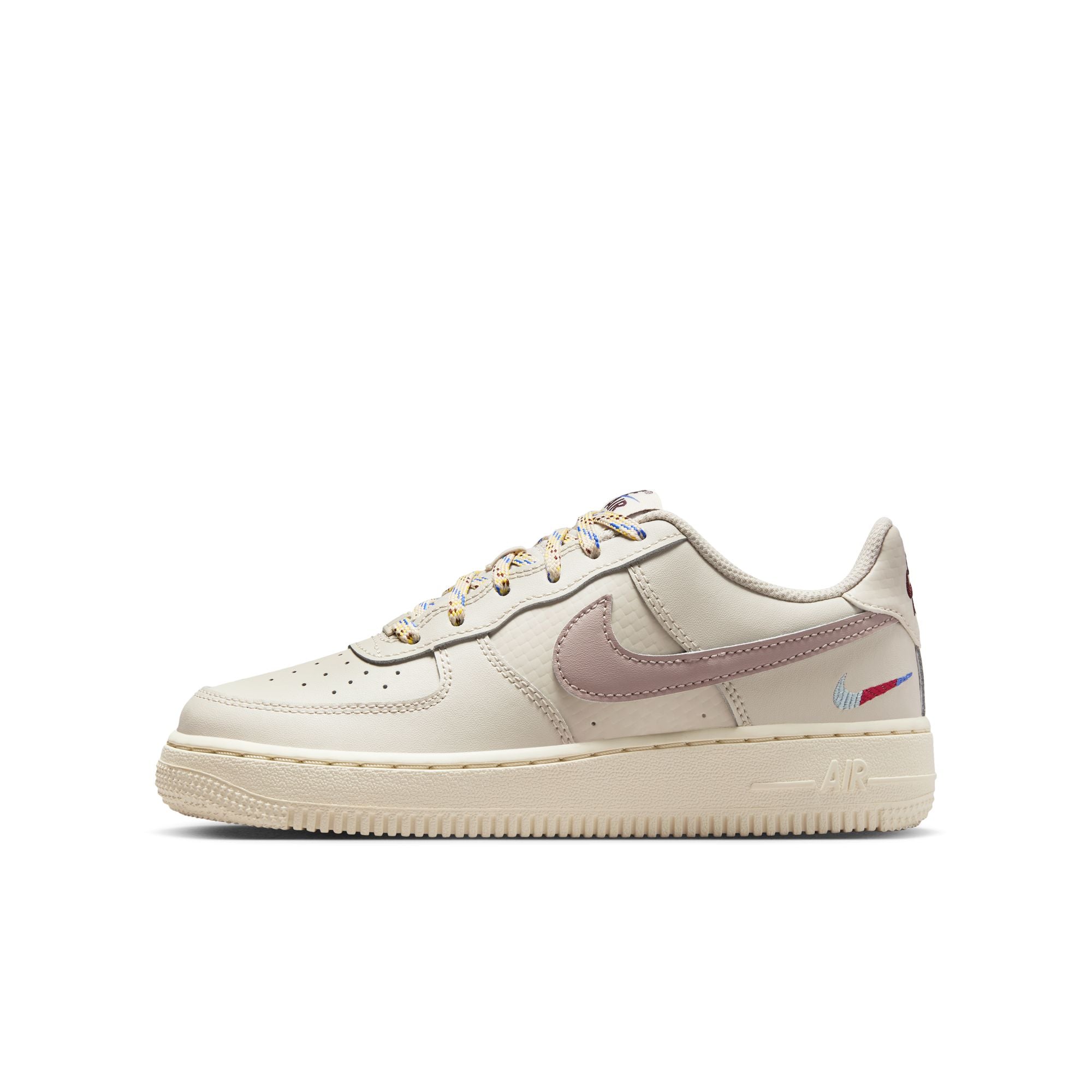 AIR FORCE 1 LV8 סניקרס