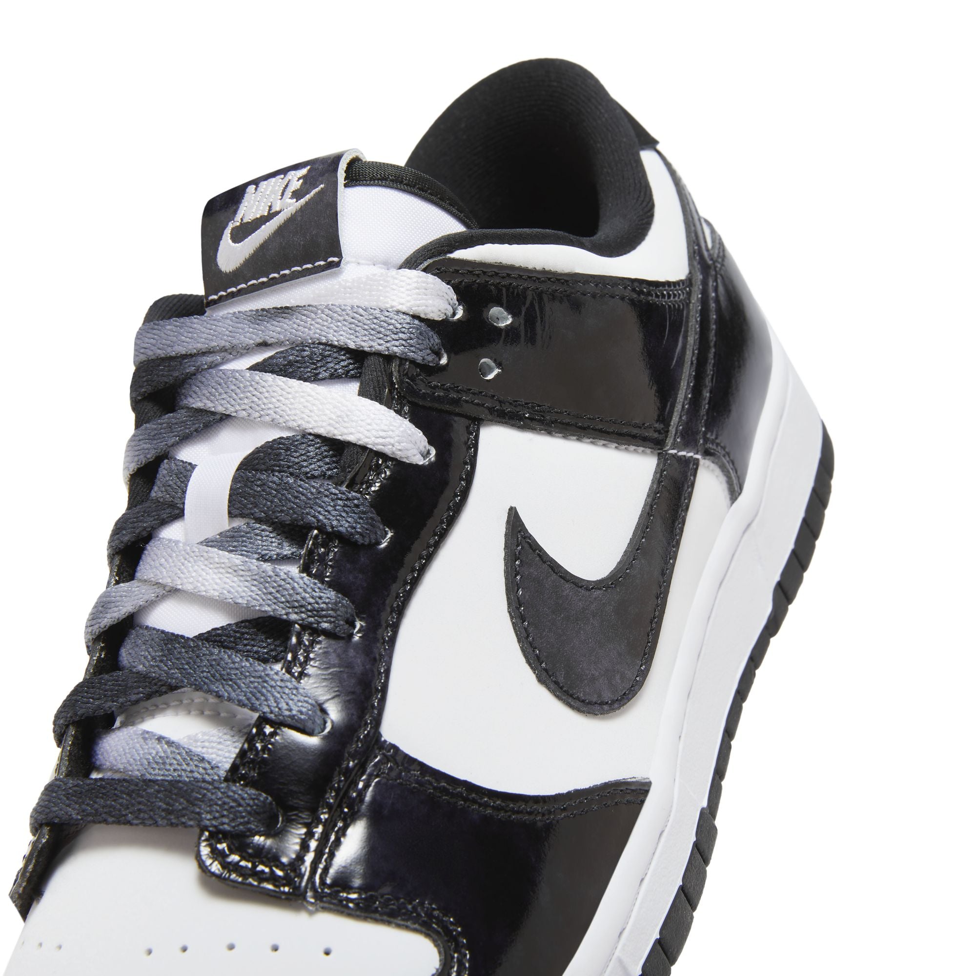 DUNK LOW RETRO SE סניקרס