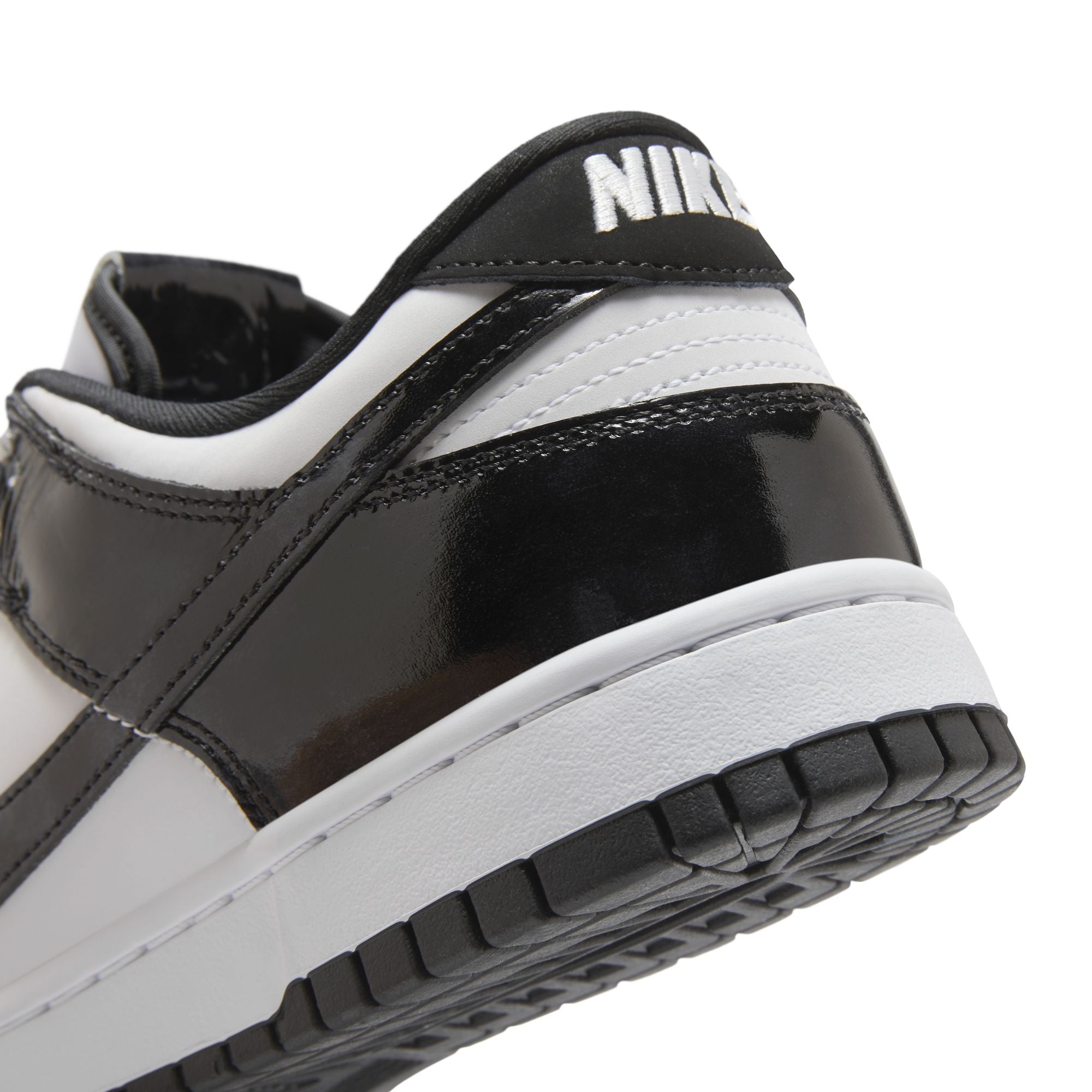 DUNK LOW RETRO SE סניקרס