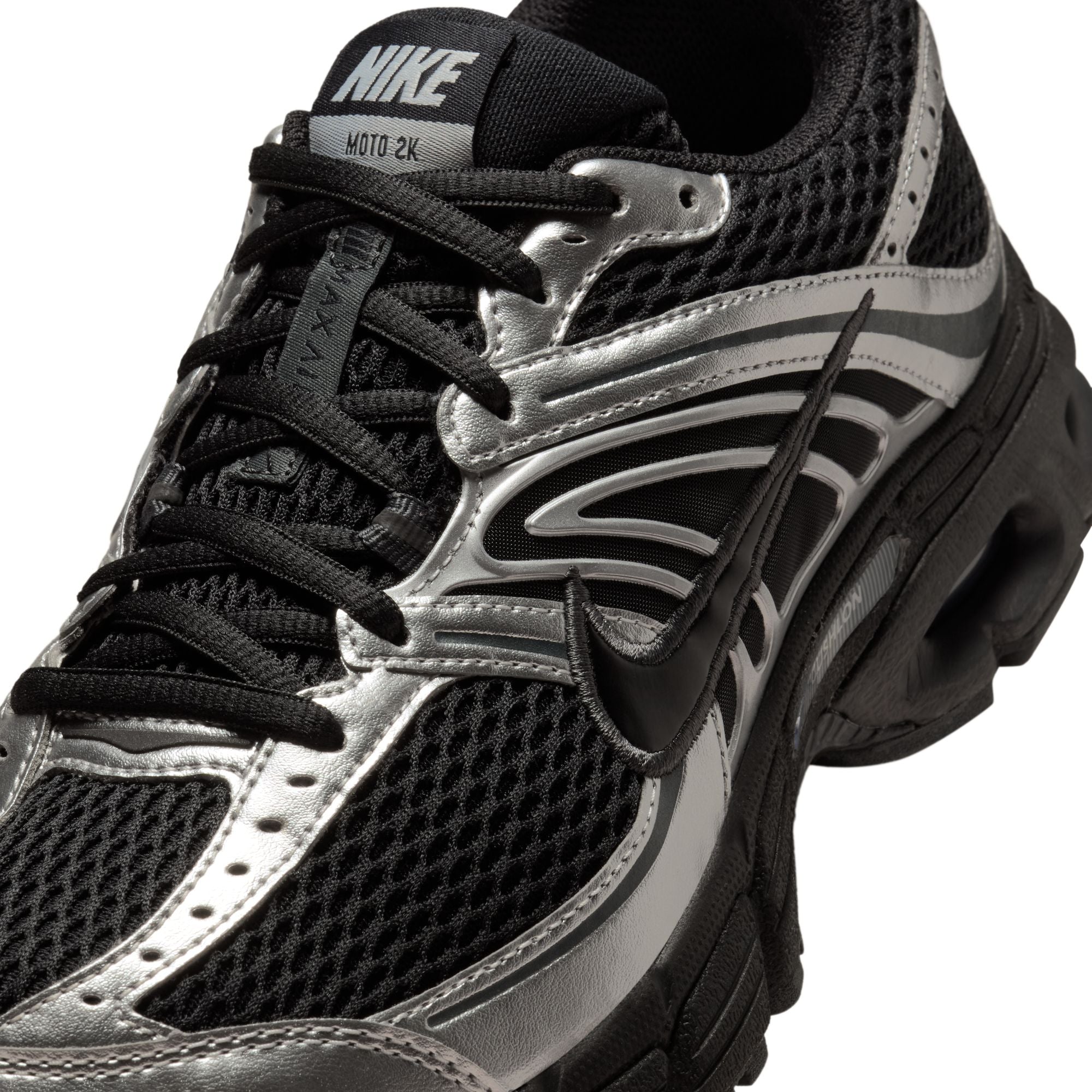 AIR MAX MOTO 2K סניקרס