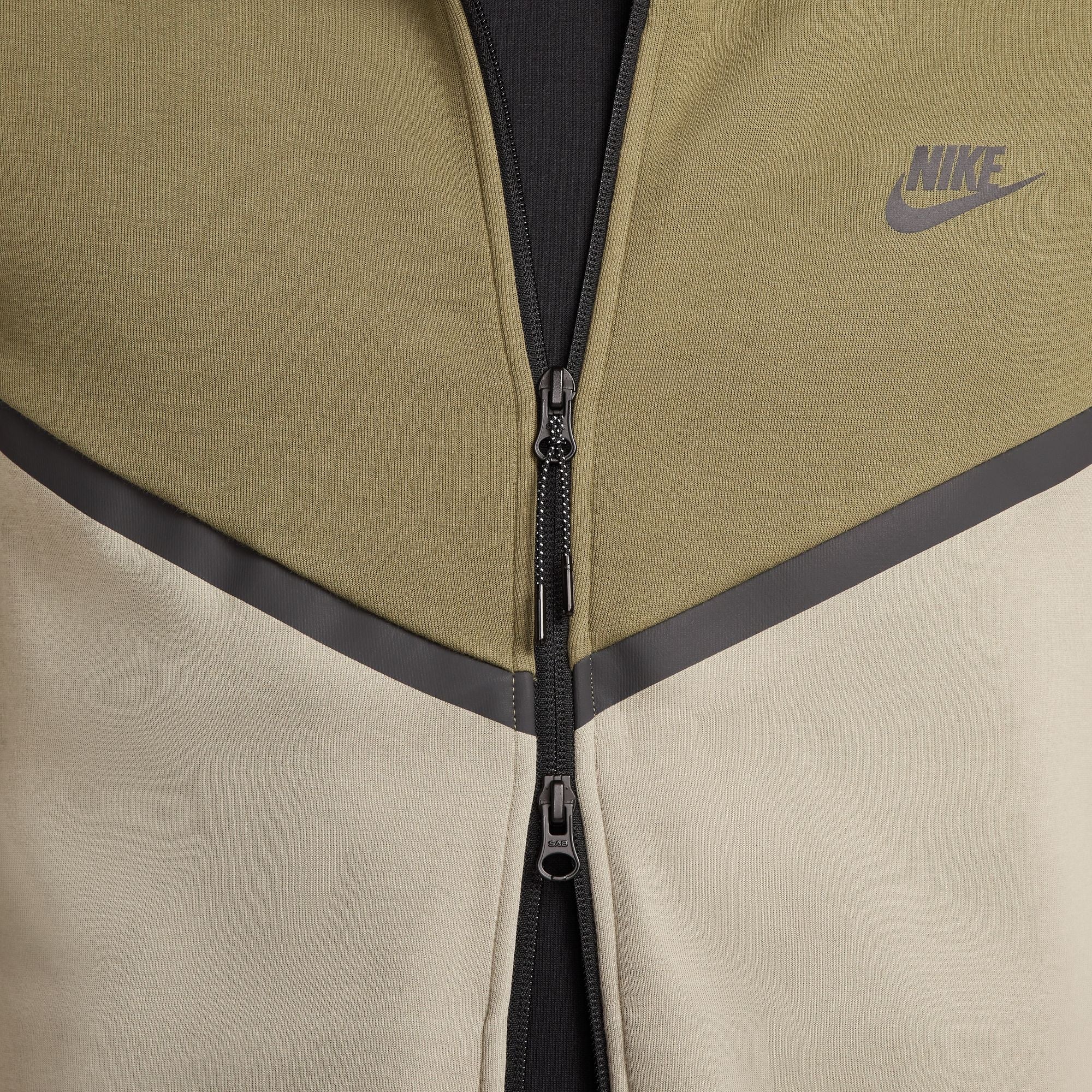 NIKE TECH HOODIE סווטשירט