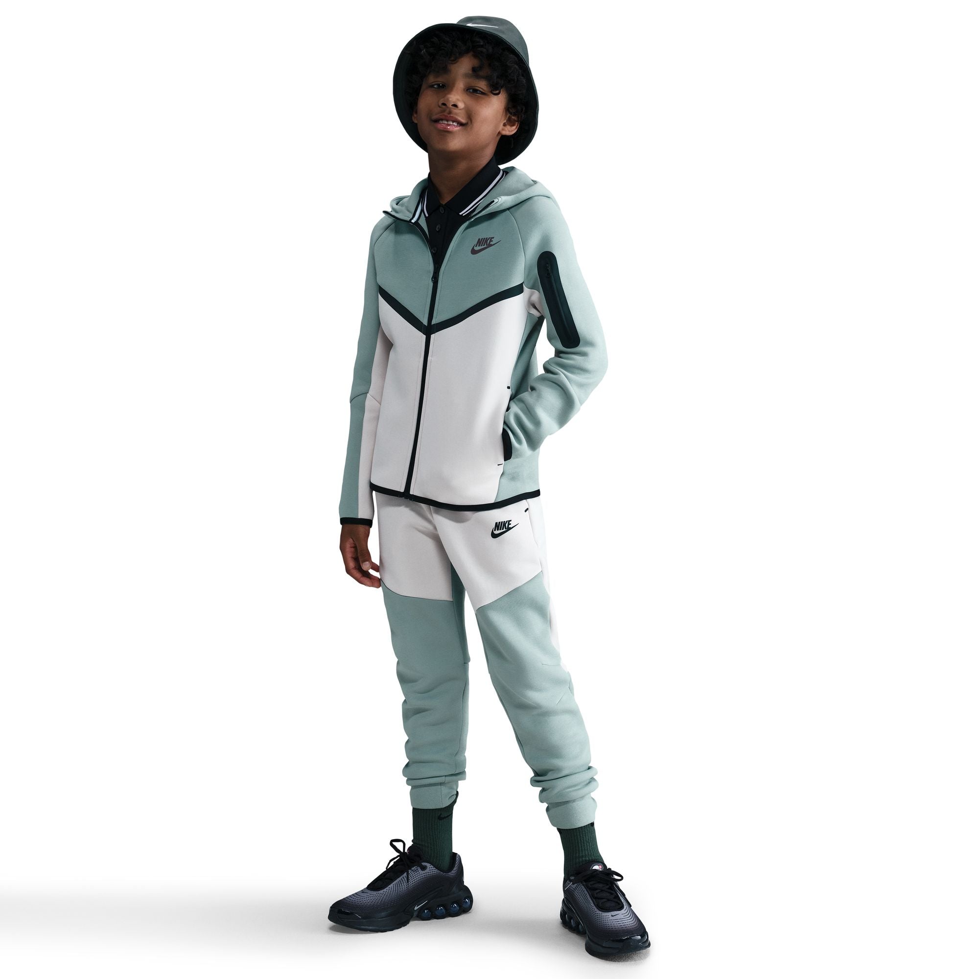 SPORTSWEAR TECH FLEECE קפוצ'ון