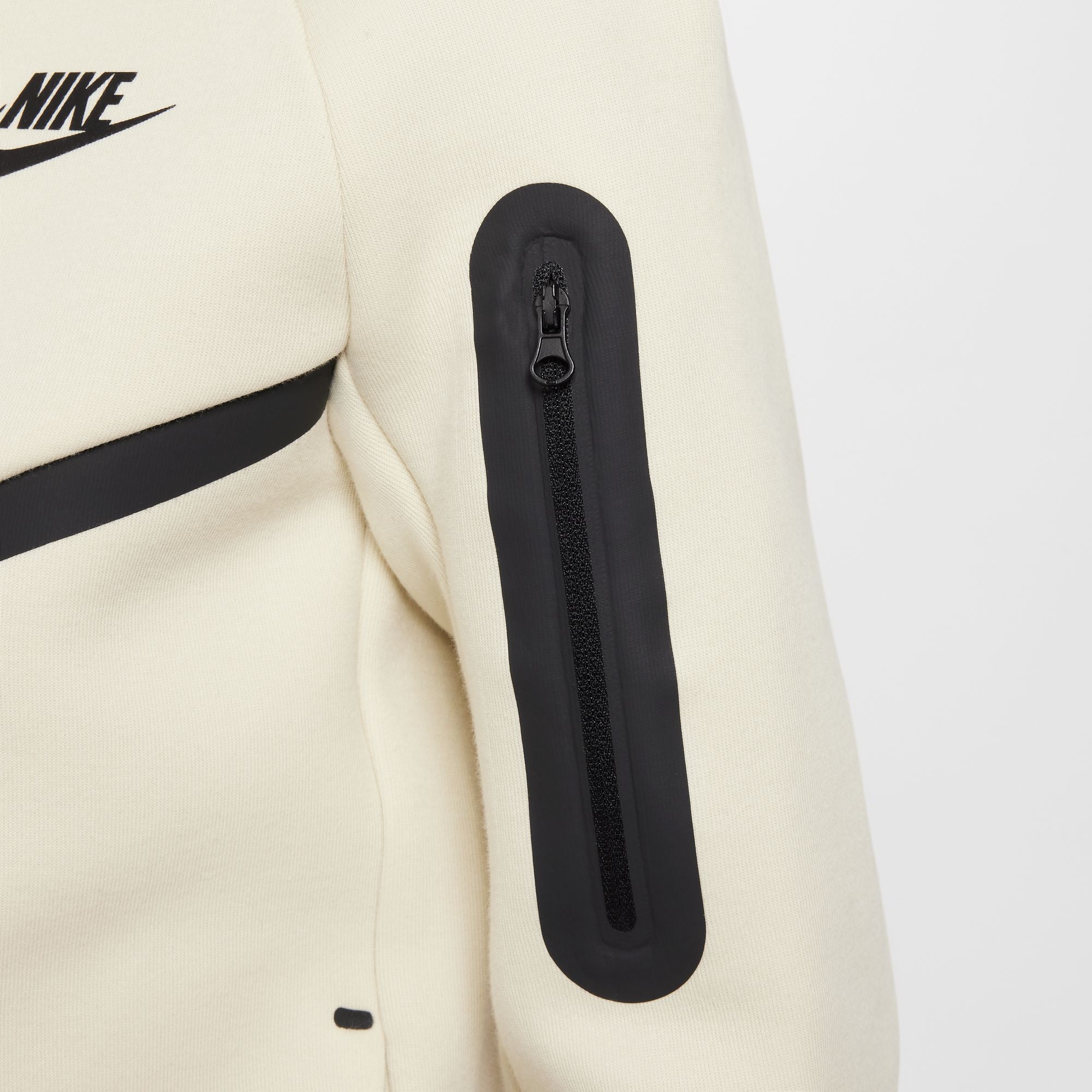 NIKE TECH FULL-ZIPPED סווטשירט