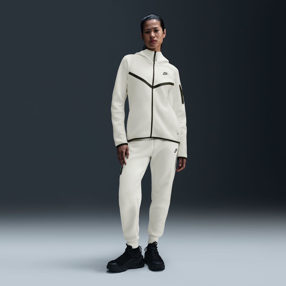SPORTSWEAR TECH FLEECE WINDRUNNER קפוצ'ון FOOT LOCKER