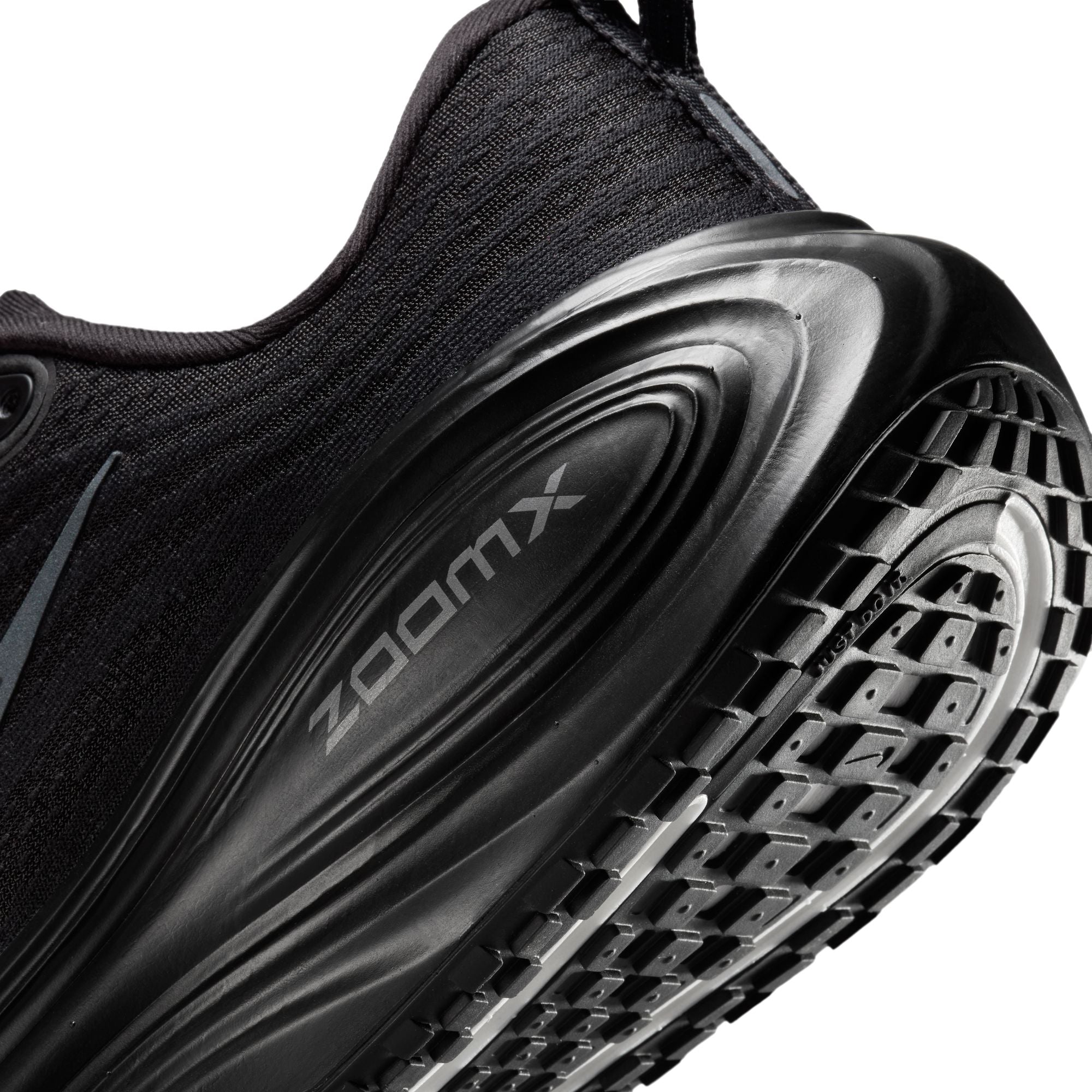 VOMERO PLUS נעלי ריצה