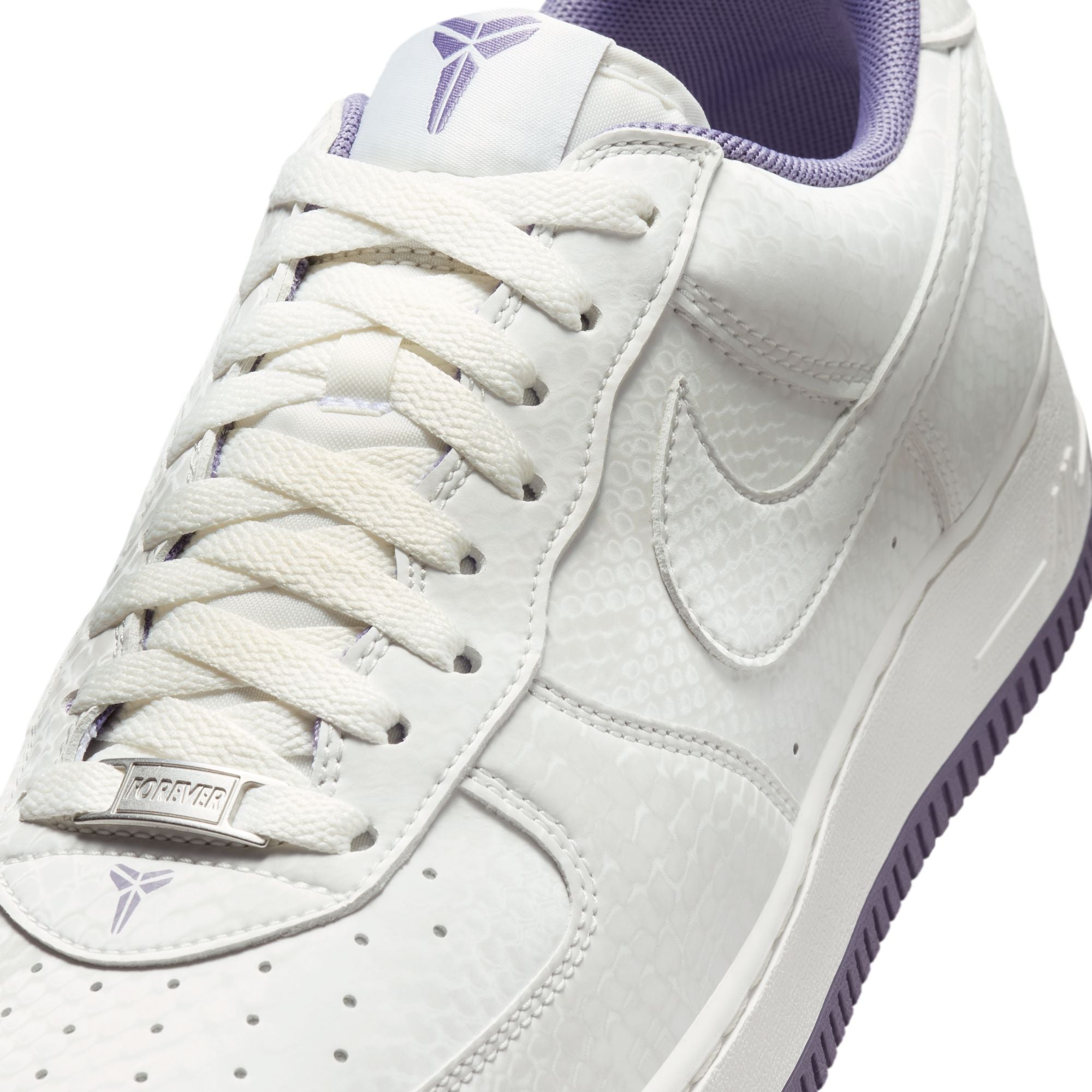 KOBE AIR FORCE 1 LOW סניקרס