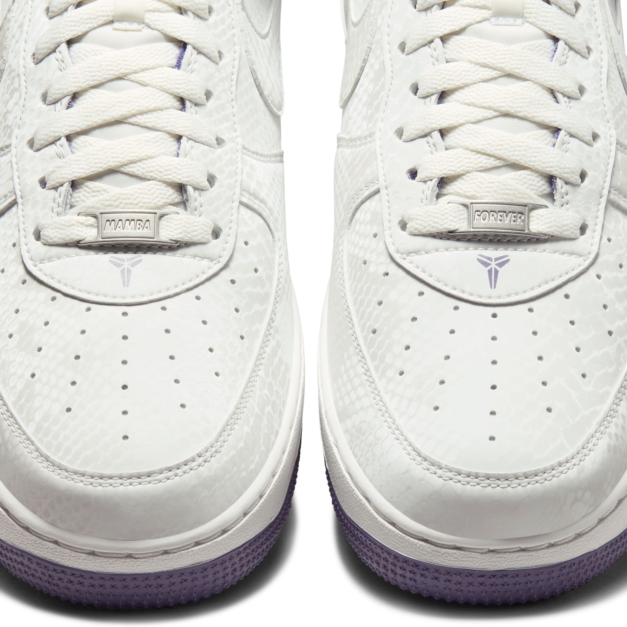 KOBE AIR FORCE 1 LOW סניקרס