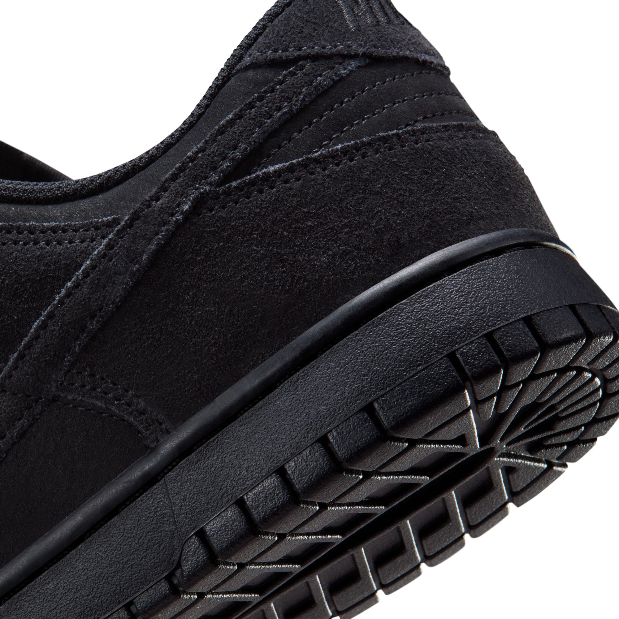 DUNK LOW RETRO SE סניקרס