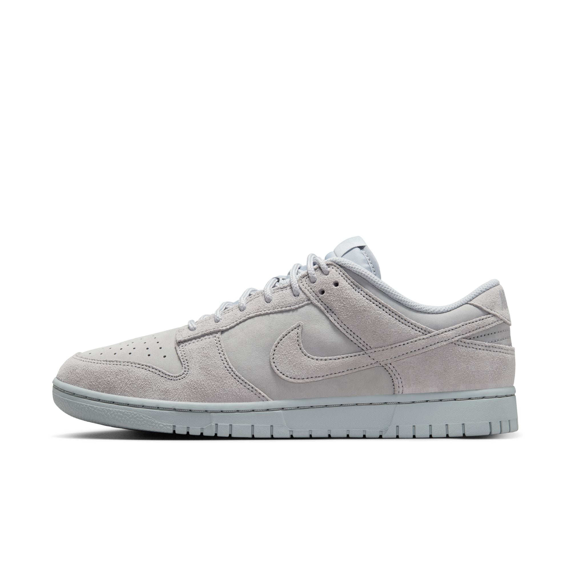 DUNK LOW RETRO SE סניקרס