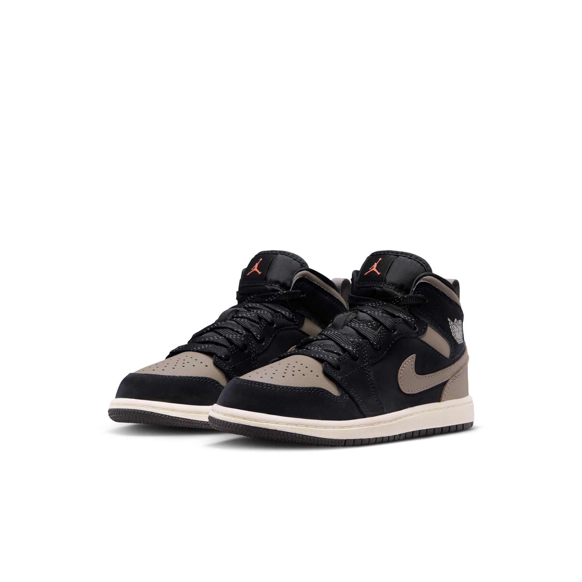 JORDAN 1 MID SE סניקרס