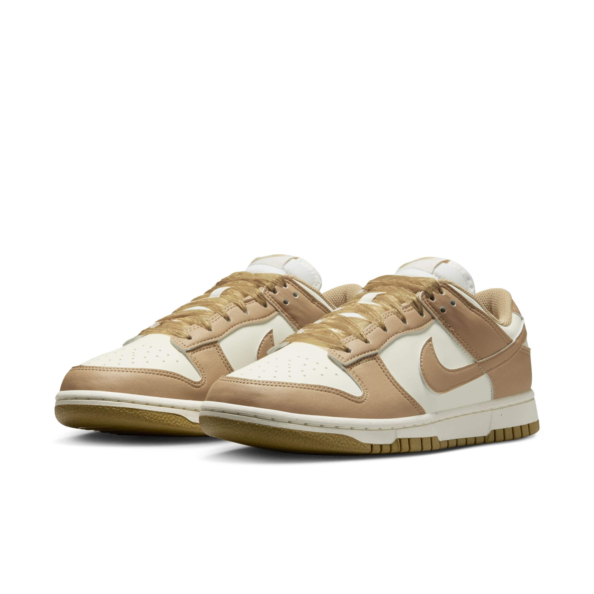 DUNK LOW NEXT NATURE סניקרס