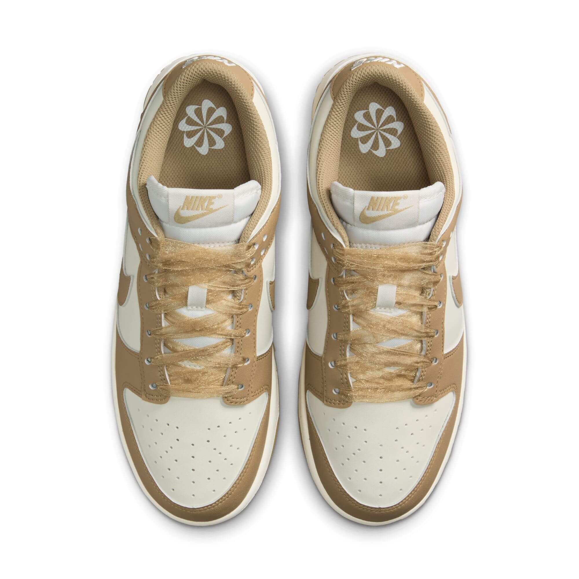 DUNK LOW NEXT NATURE סניקרס