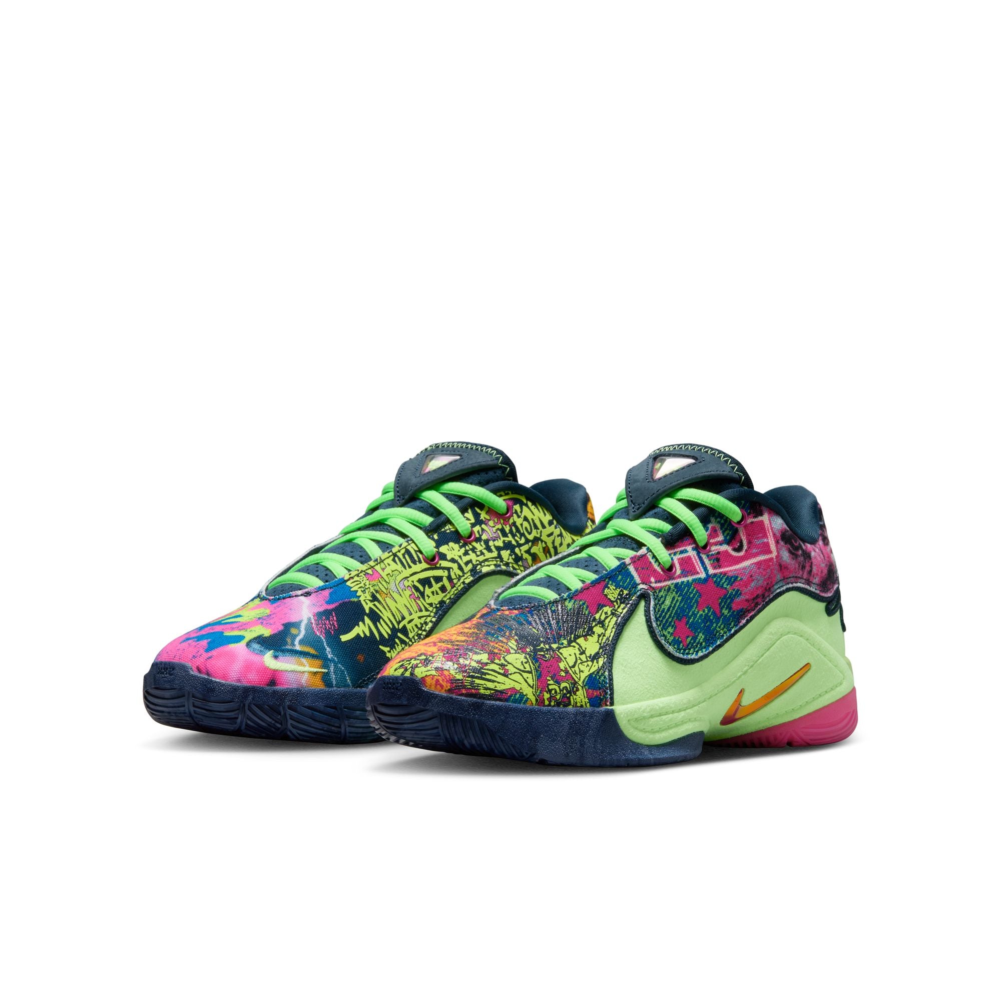 LEBRON XXII BW נעלי כדורסל