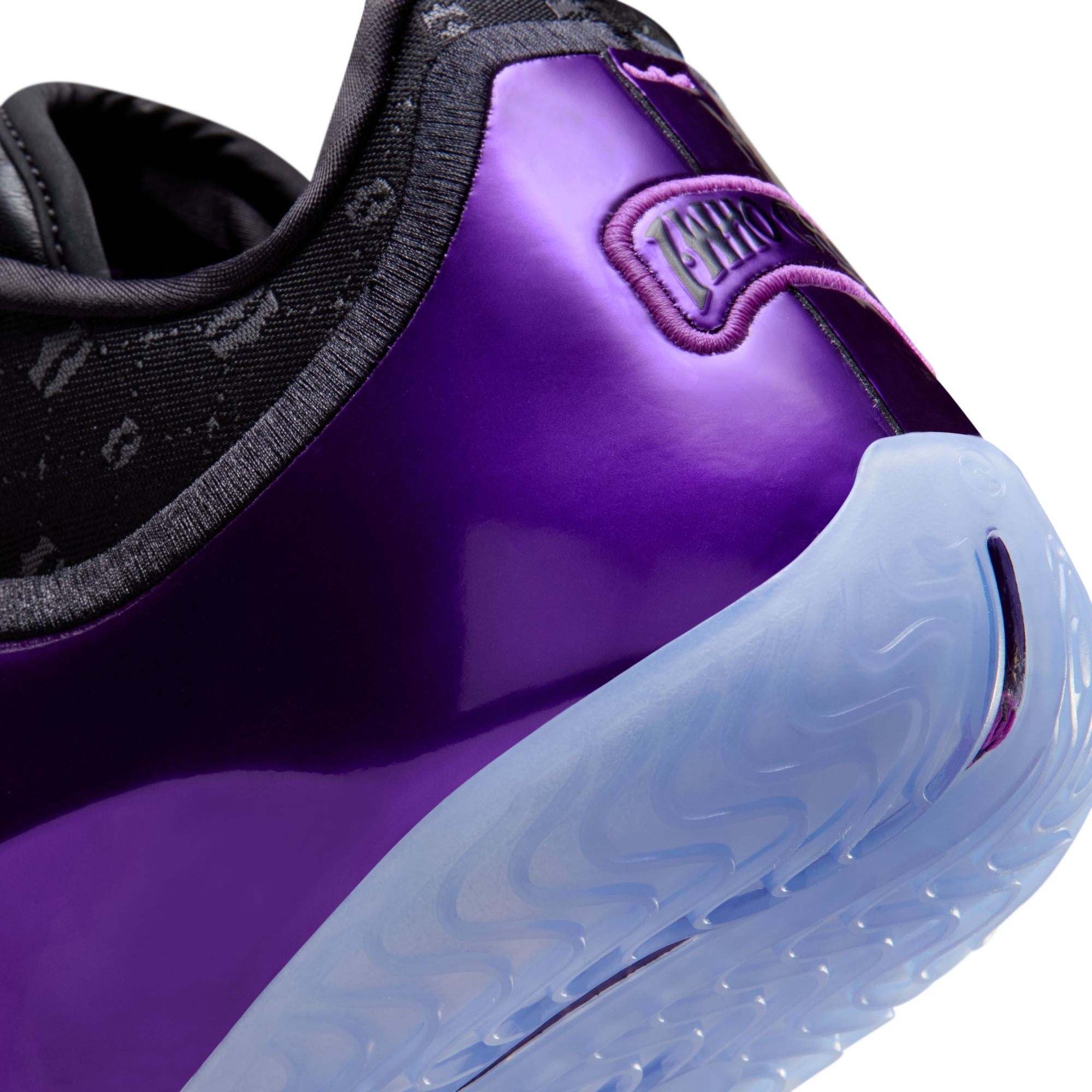 LEBRON XXIII LUX נעלי כדורסל