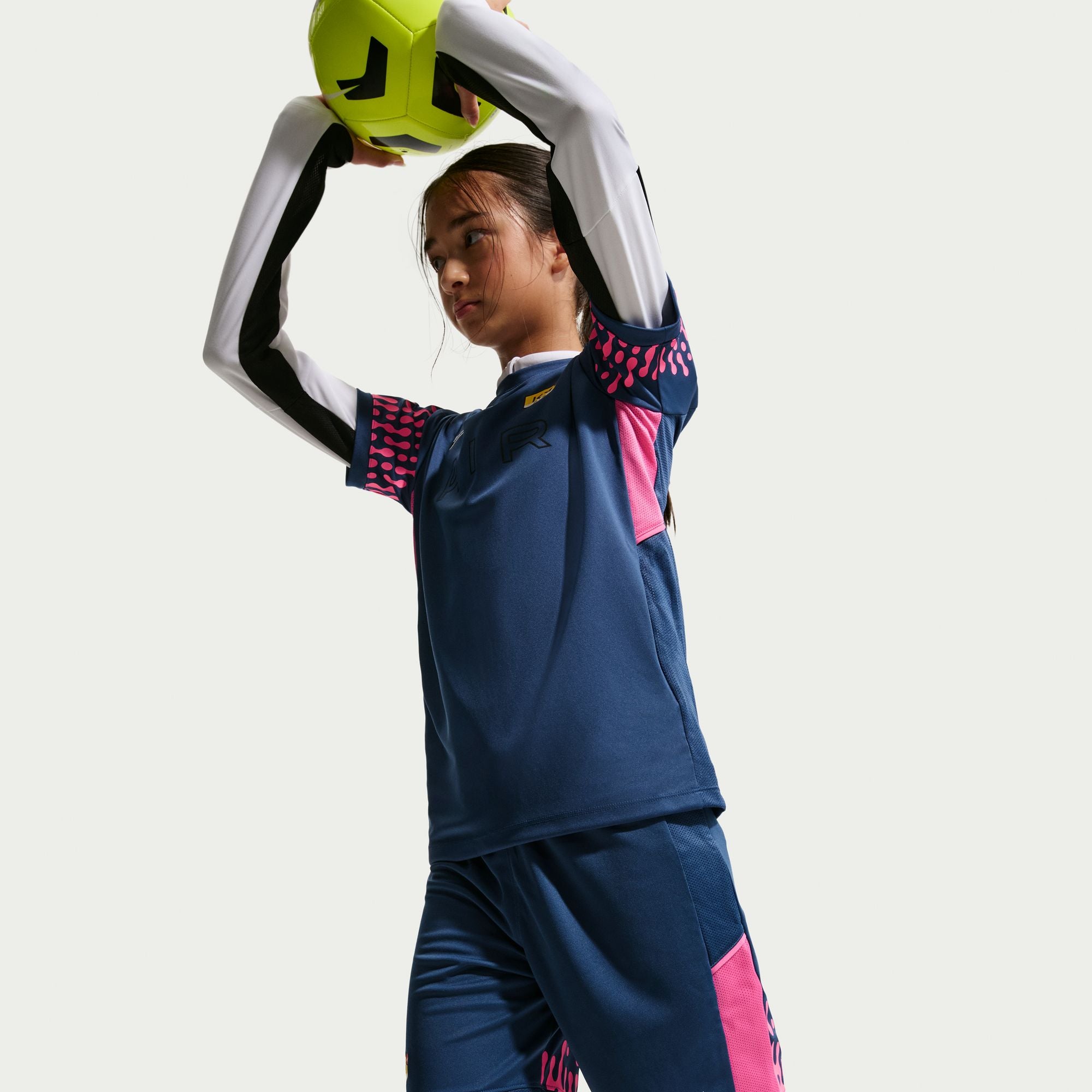 KYLIAN MBAPPE ACADEMY מכנסיים קצרים