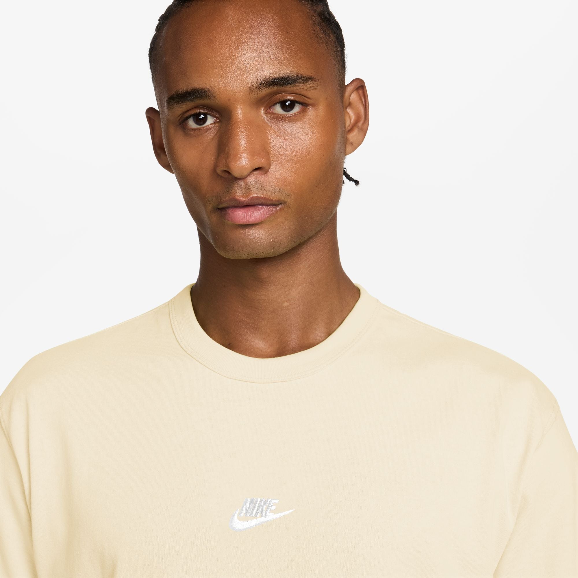 SPORTSWEAR PREMIUM ESSENTIALS טי שירט