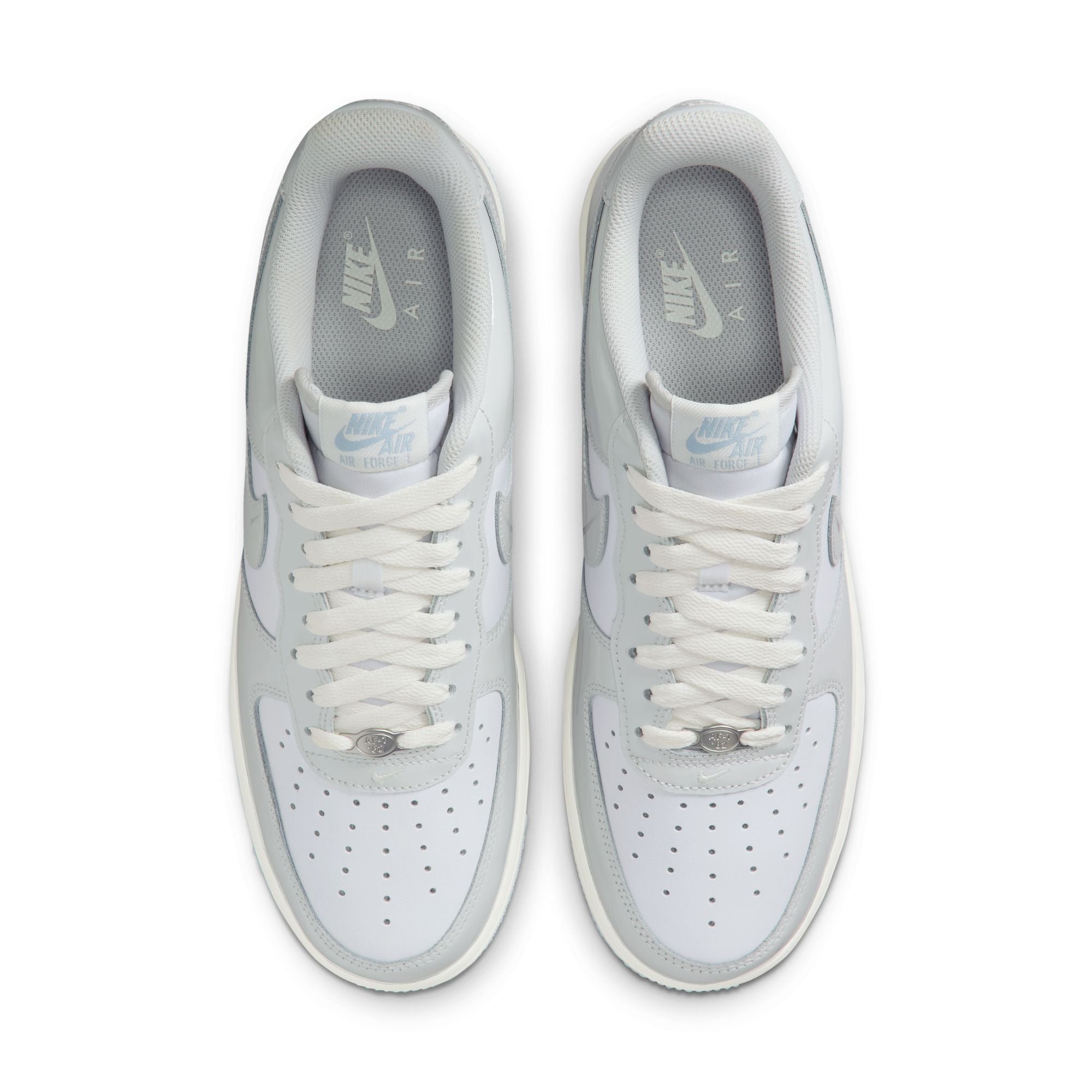 NIKE AIR FORCE 1 07 סניקרס
