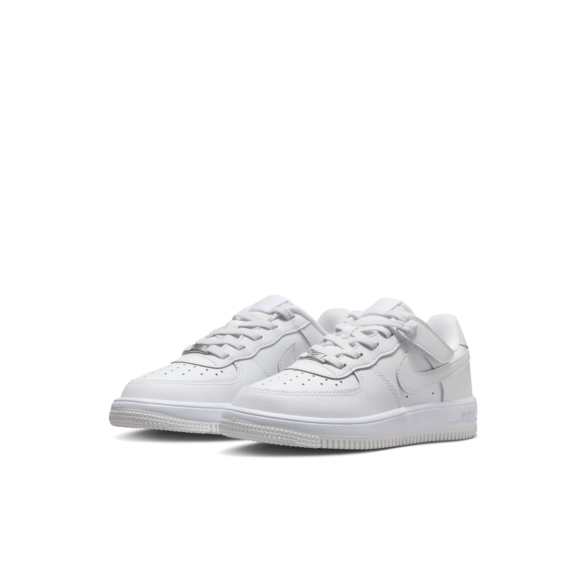 NIKE AIR FORCE 1 07 סניקרס
