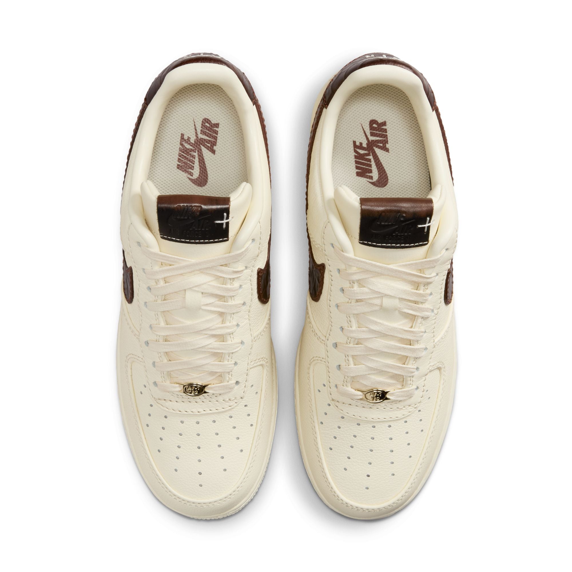 AIR FORCE 1 07 סניקרס