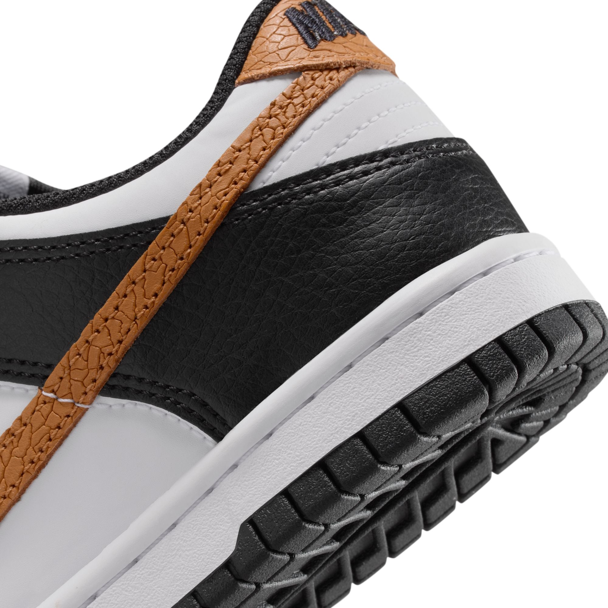 NIKE DUNK LOW סניקרס