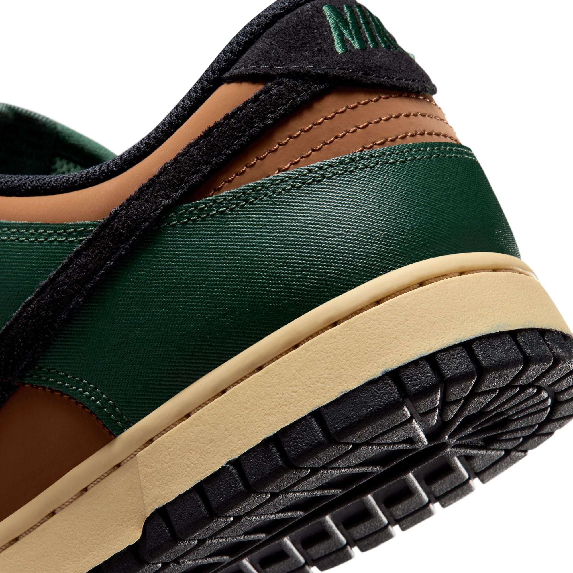 DUNK LOW RETRO