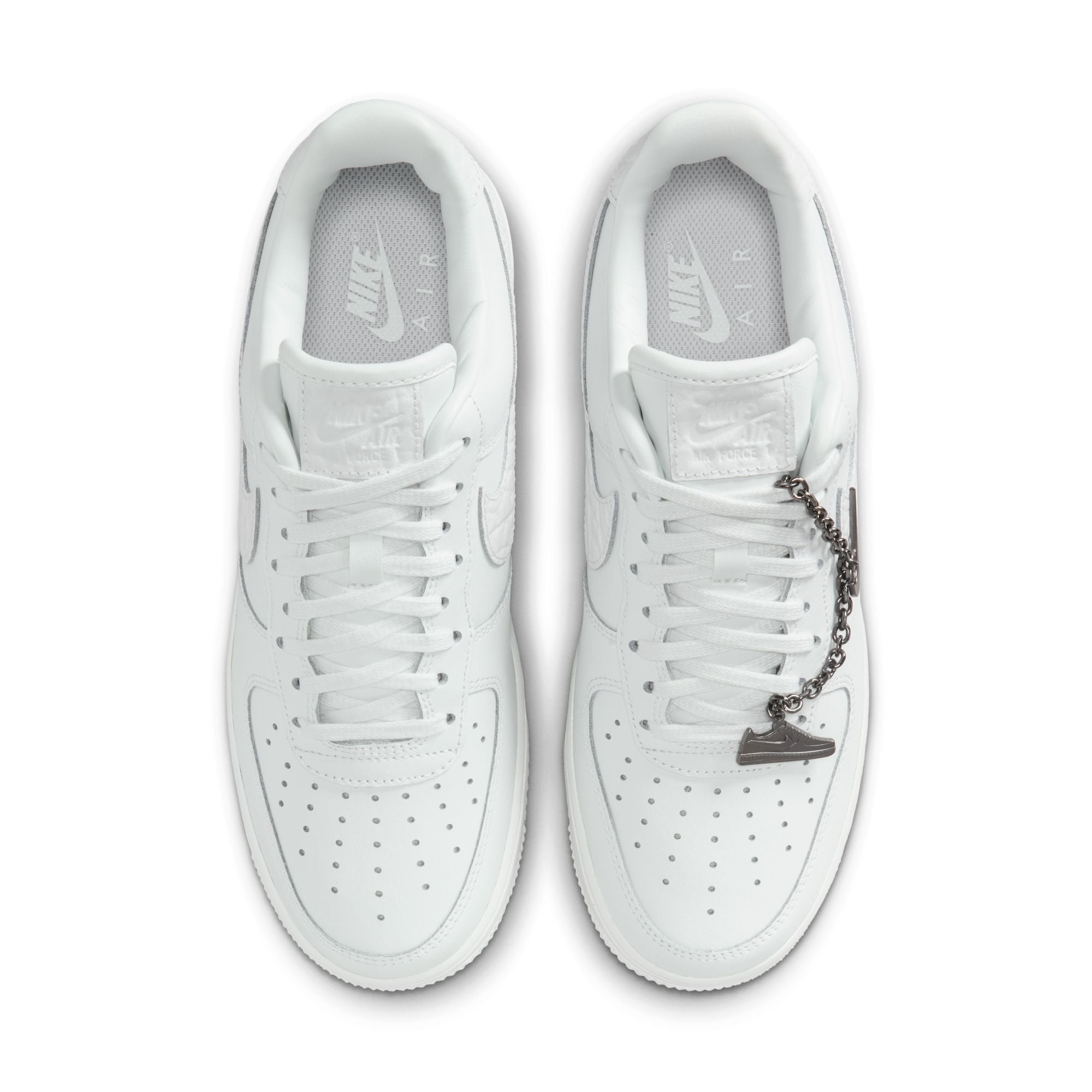 AIR FORCE 1 07 LOW סניקרס