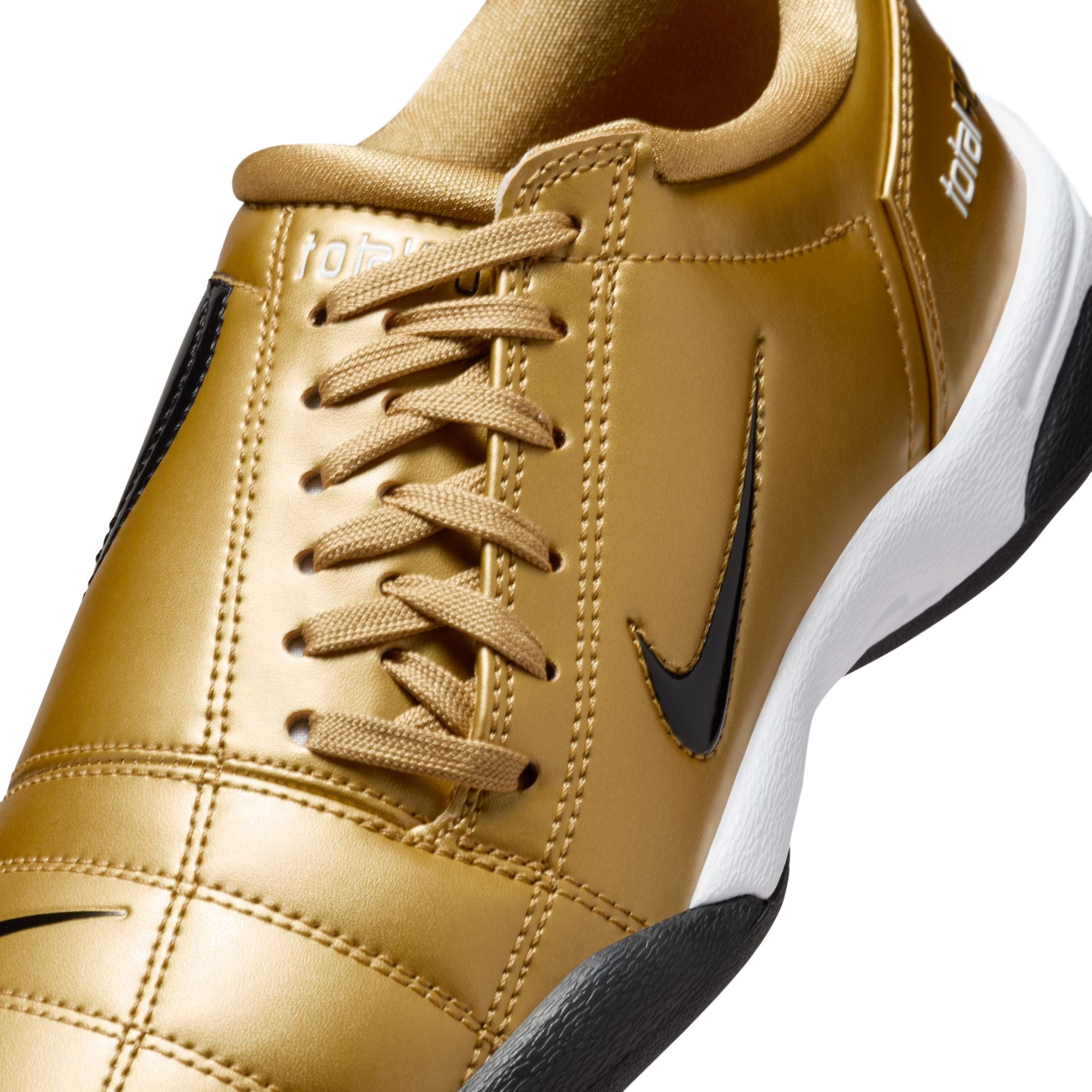 NIKE T90 סניקרס