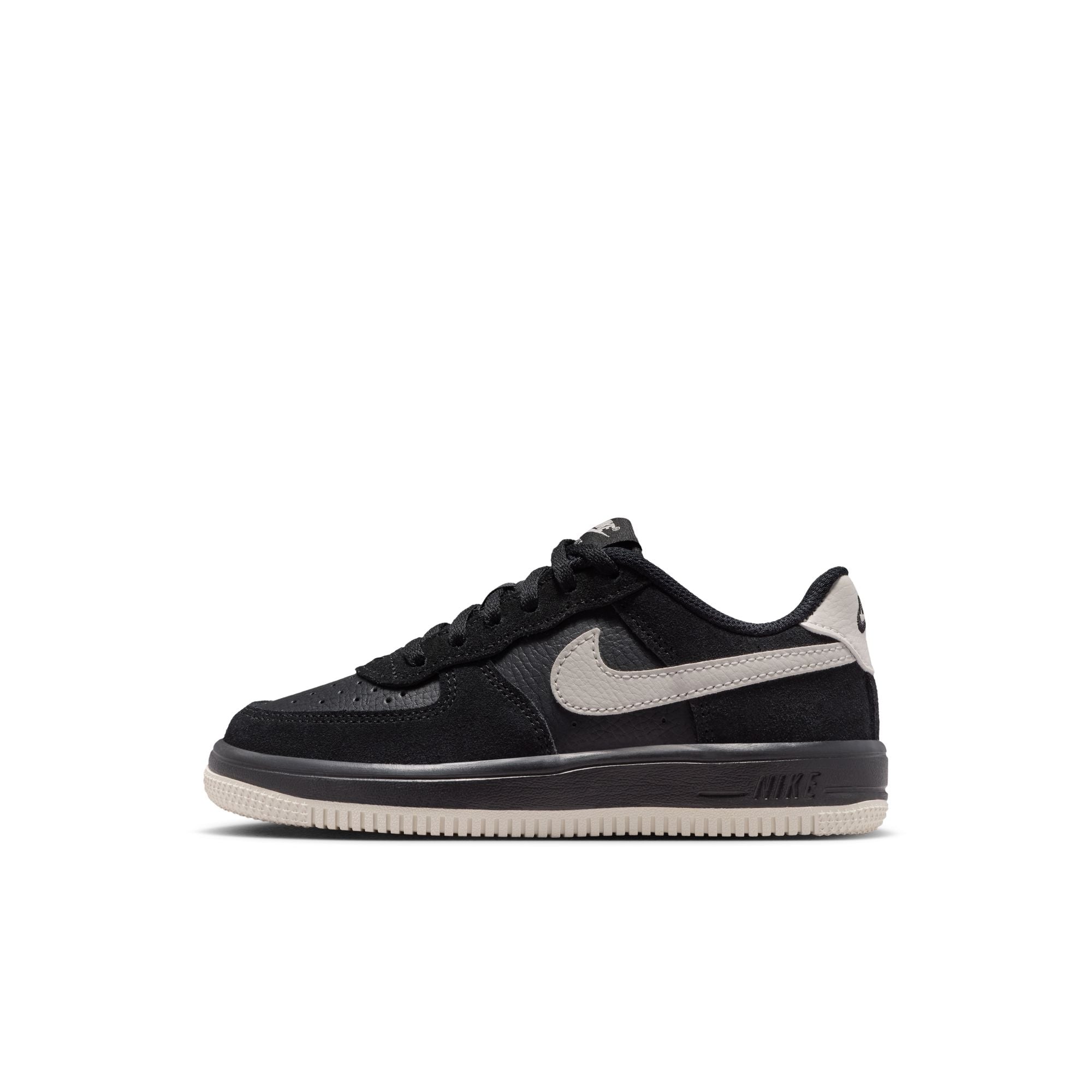 AIR FORCE 1 LOW LV8 2 LACE סניקרס