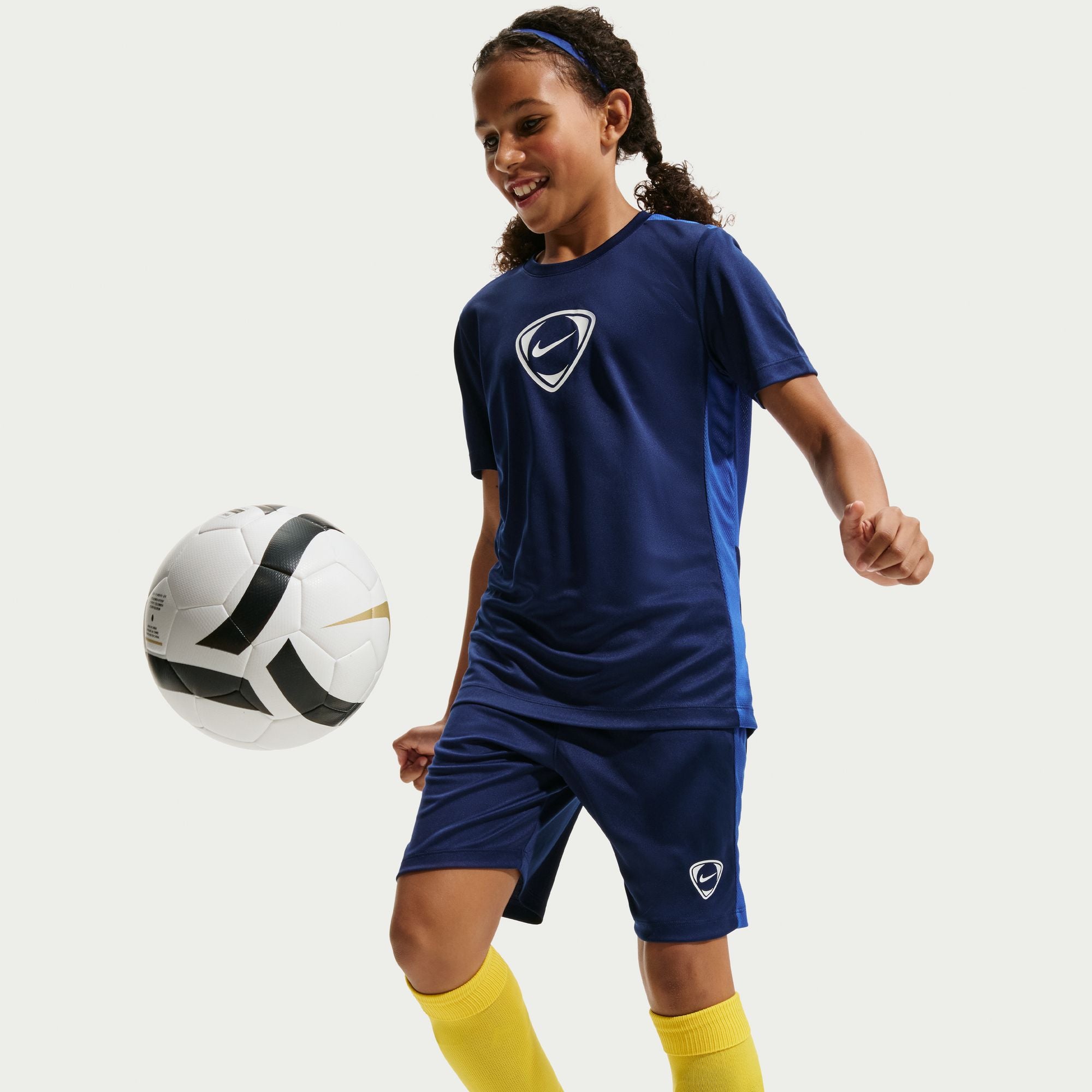 ACADEMY+ מכנסיים קצרים לכדורגל