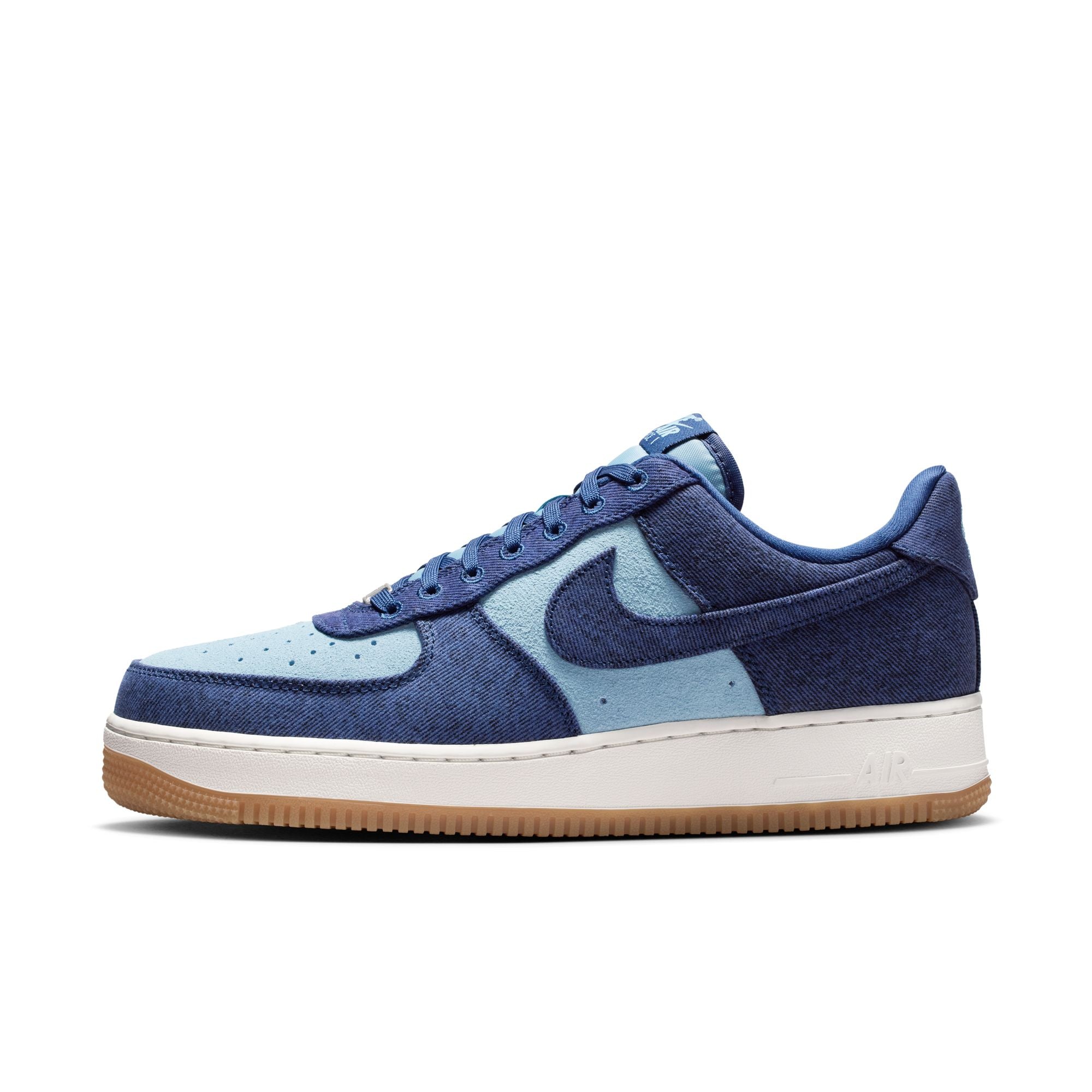 AIR FORCE 1 '07 LV8 סניקרס