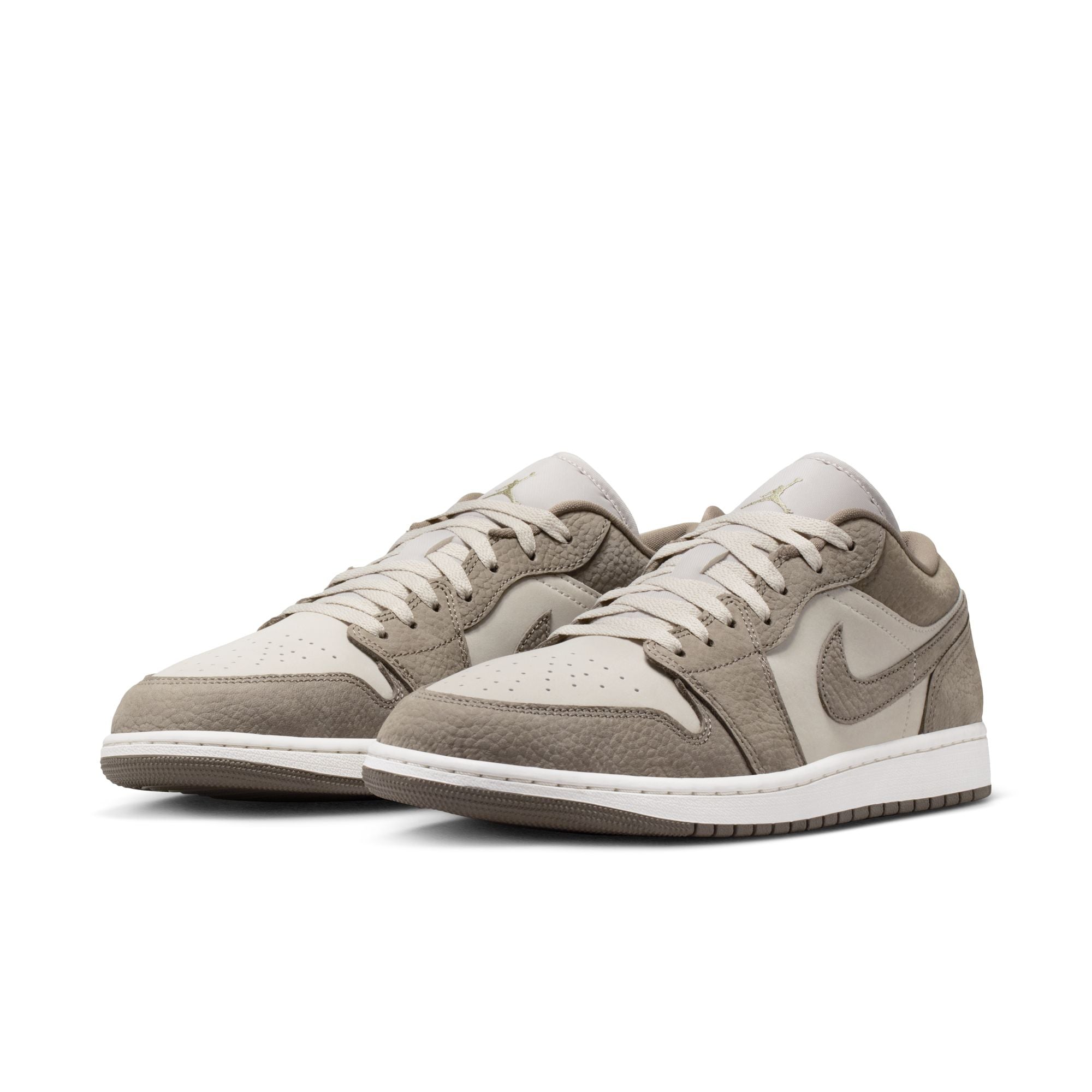 AIR JORDAN 1 LOW סניקרס